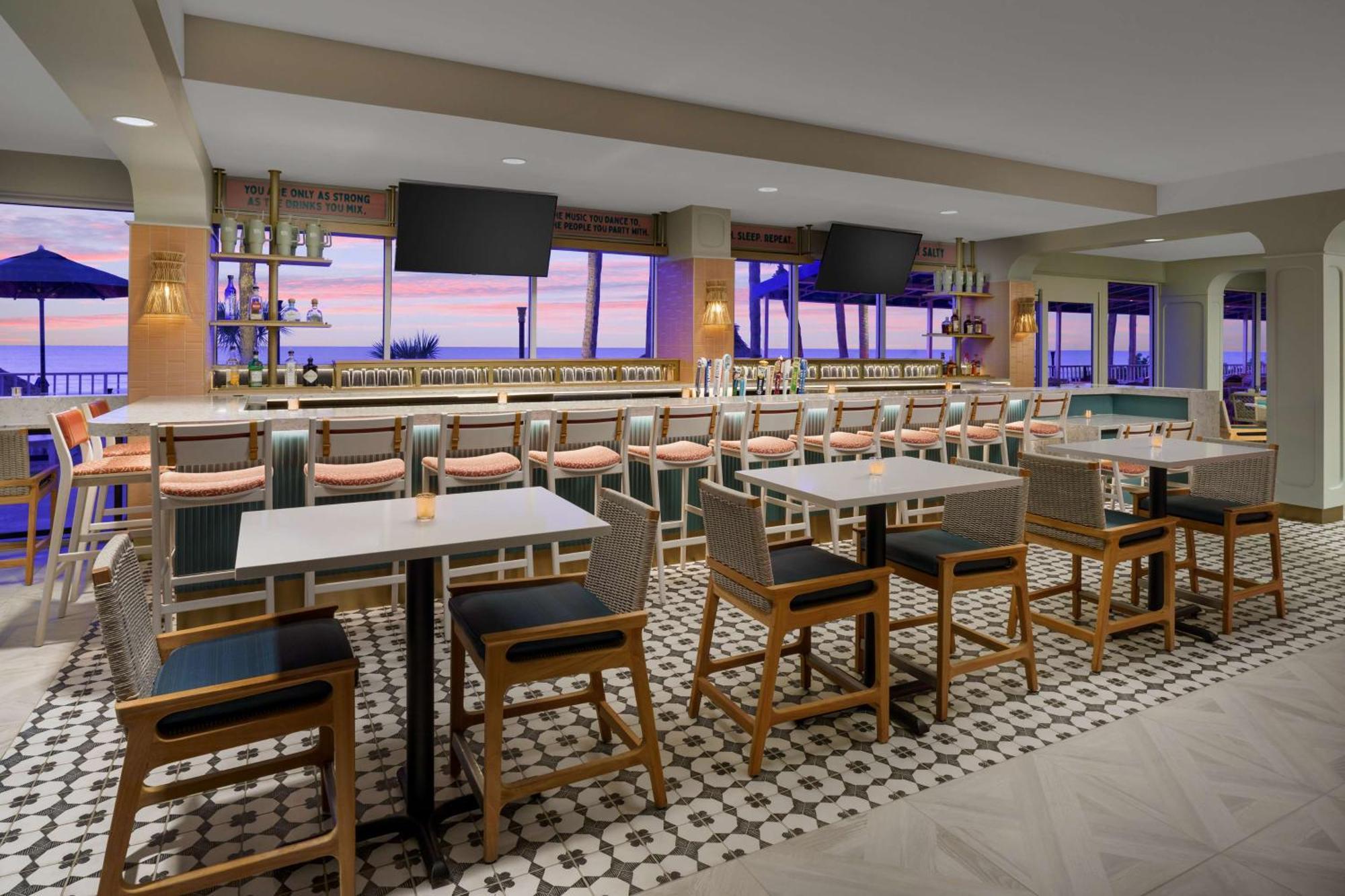 Doubletree By Hilton Tampa Bay - North Redington 3*