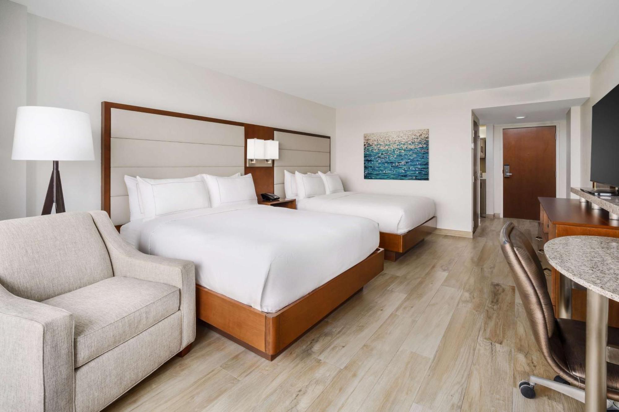 Doubletree By Hilton Tampa Bay - North Redington