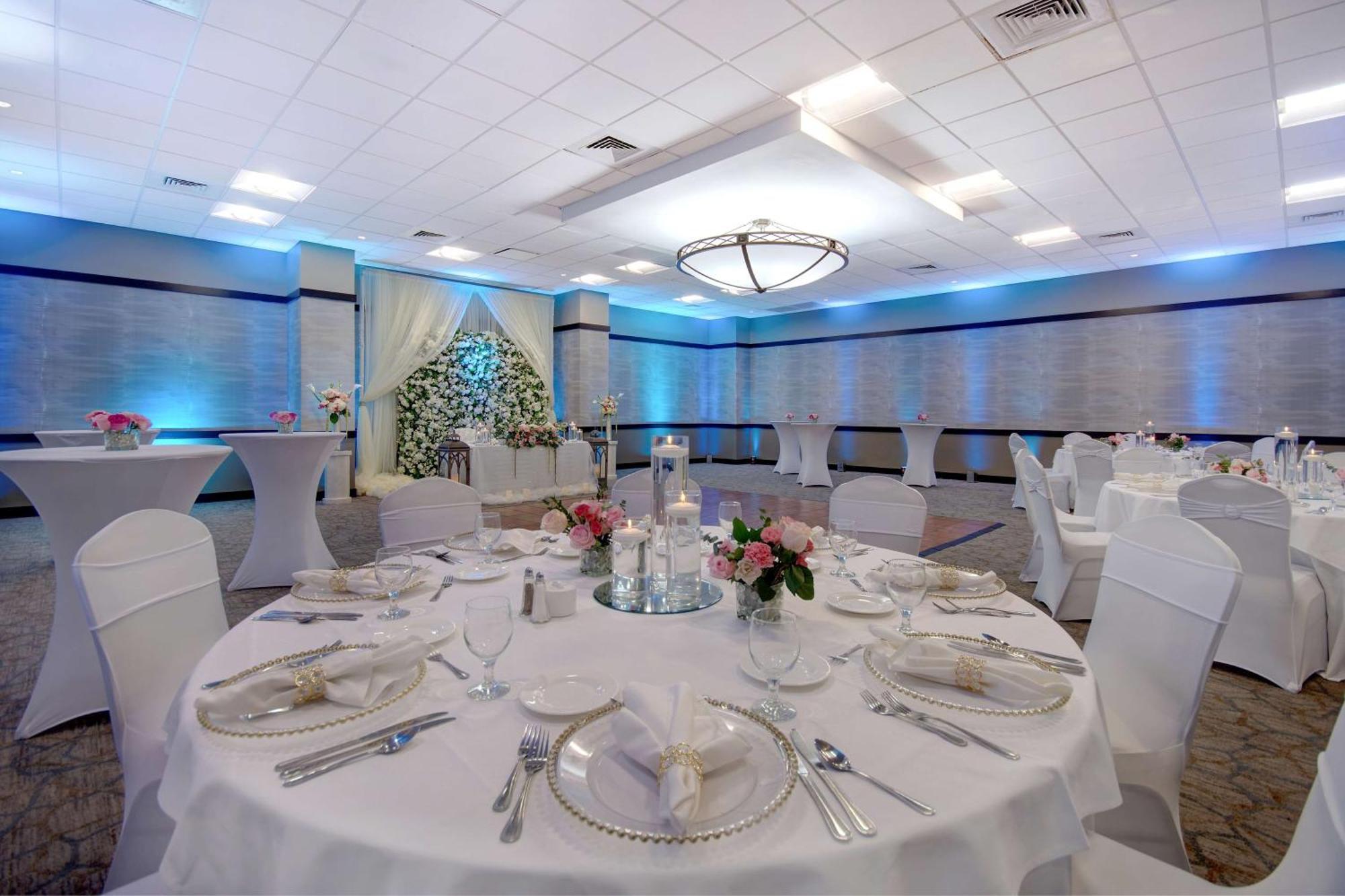 Embassy By Hilton Baymeadows Hotel