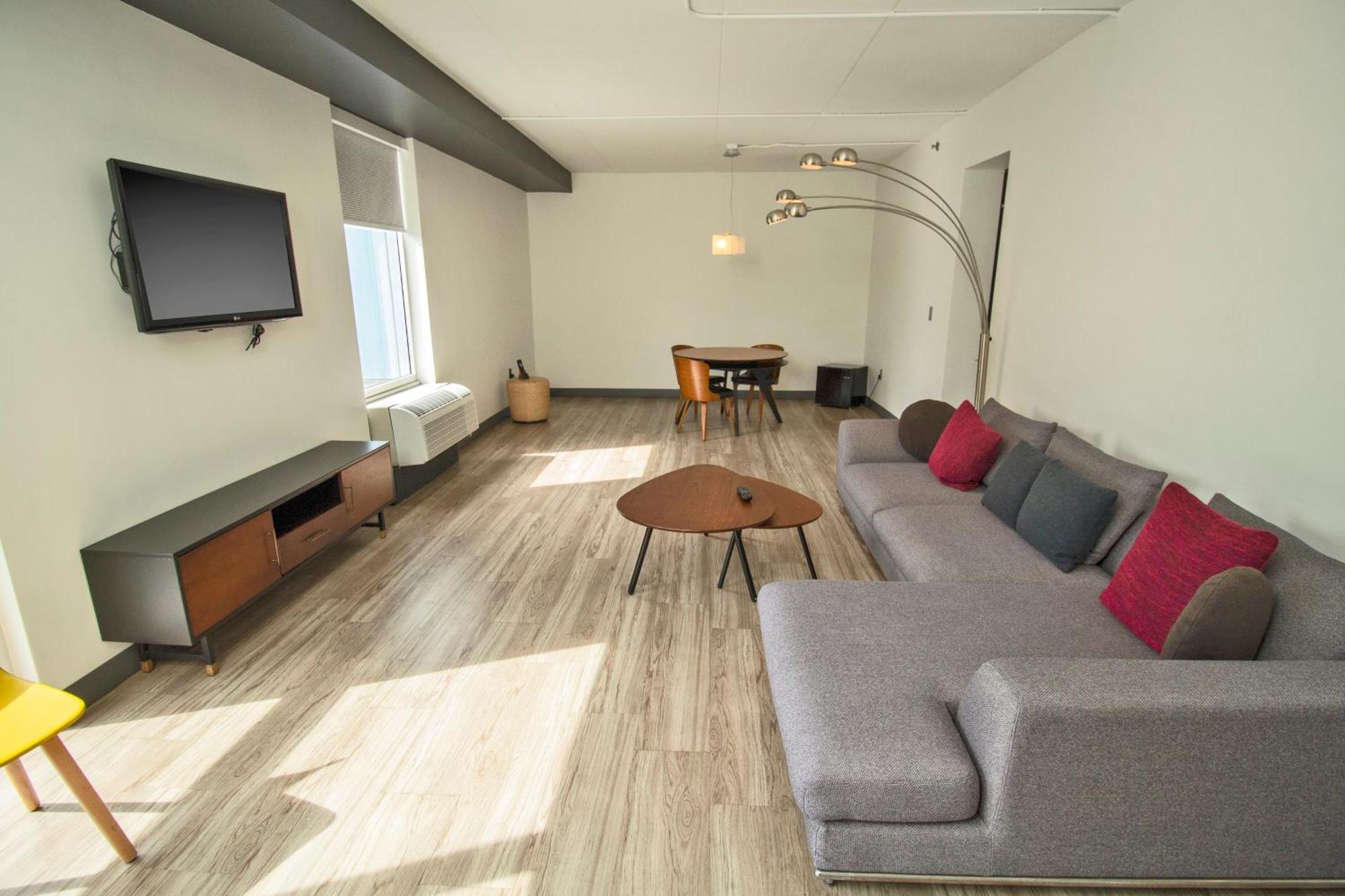 Aloft Miami 3*
