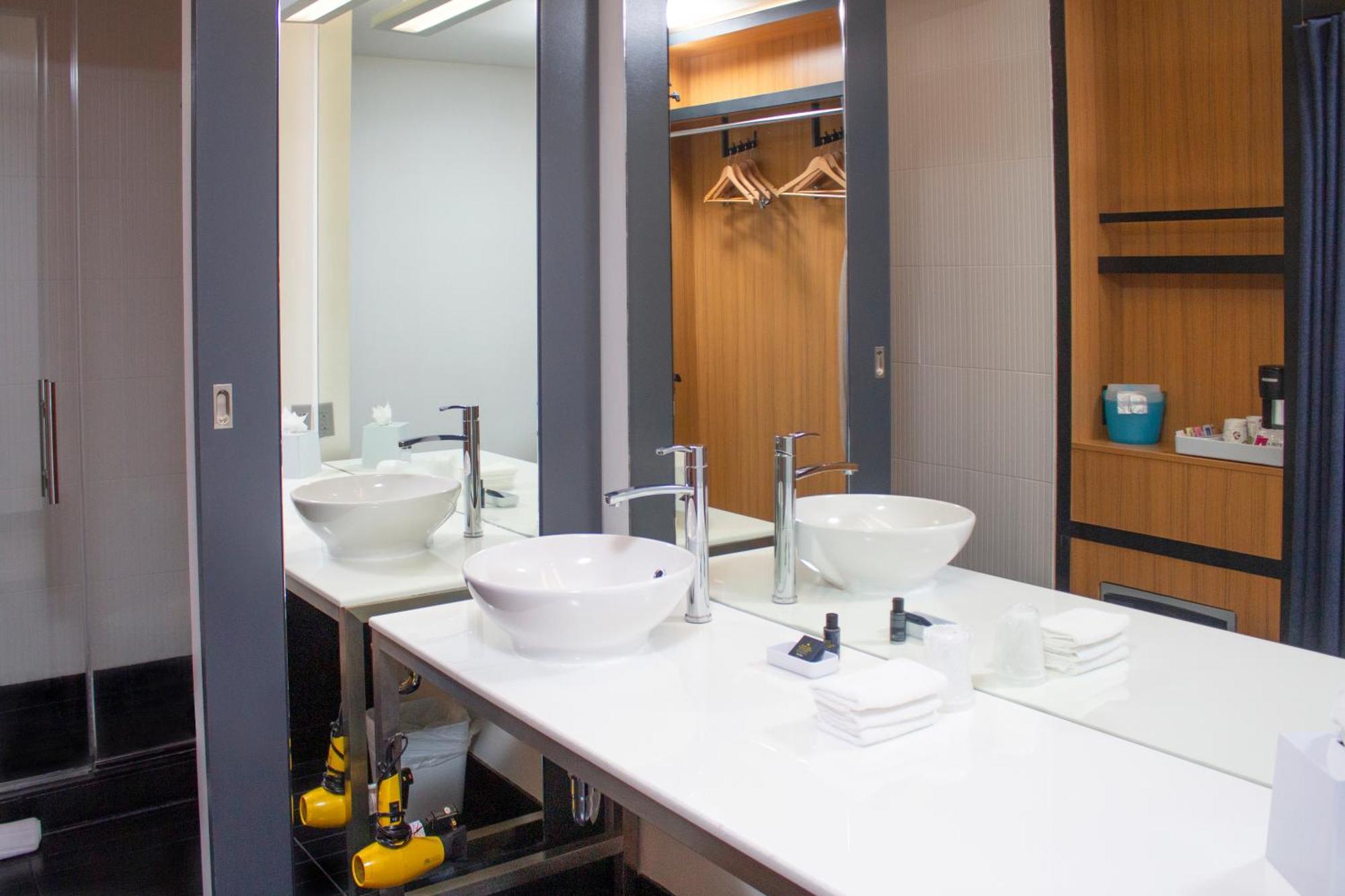Hotel Aloft Miami 3*