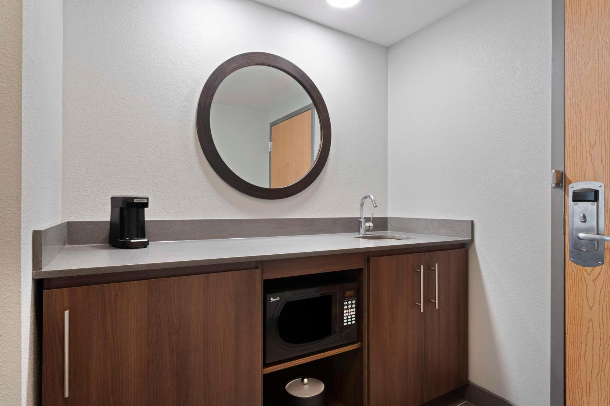Hotel Hampton & Tampa East Casino Area 3*