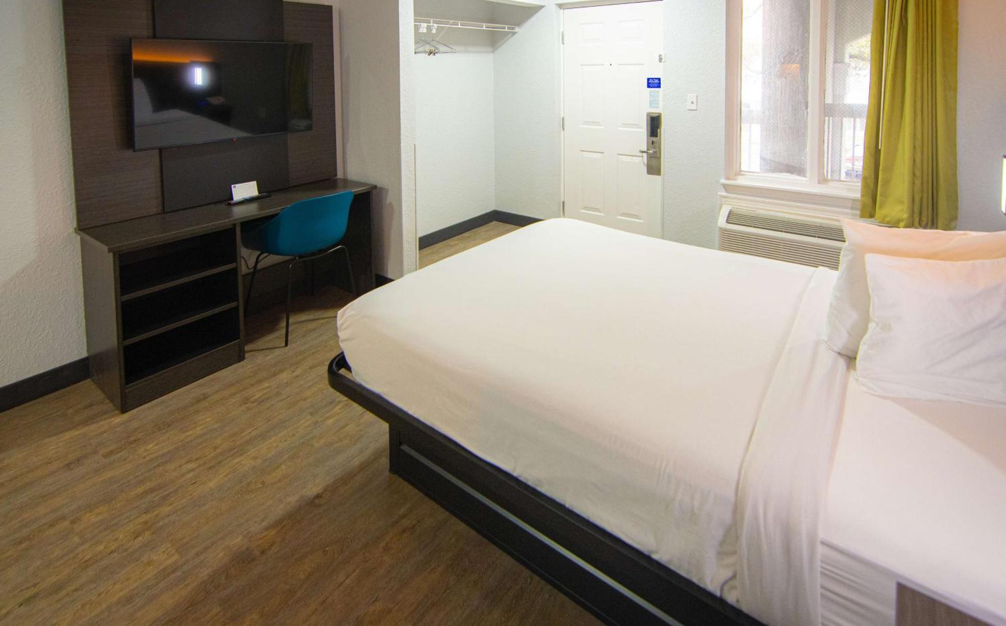 Hotel 6-coral Springs, Fl - Lauderdale Coral Springs