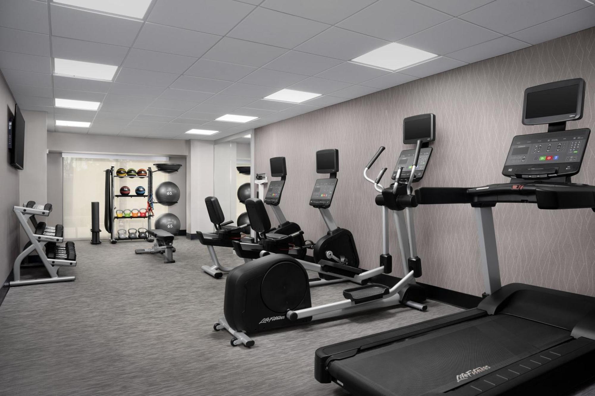 Courtyard By Marriott Orlando East/ucf Area