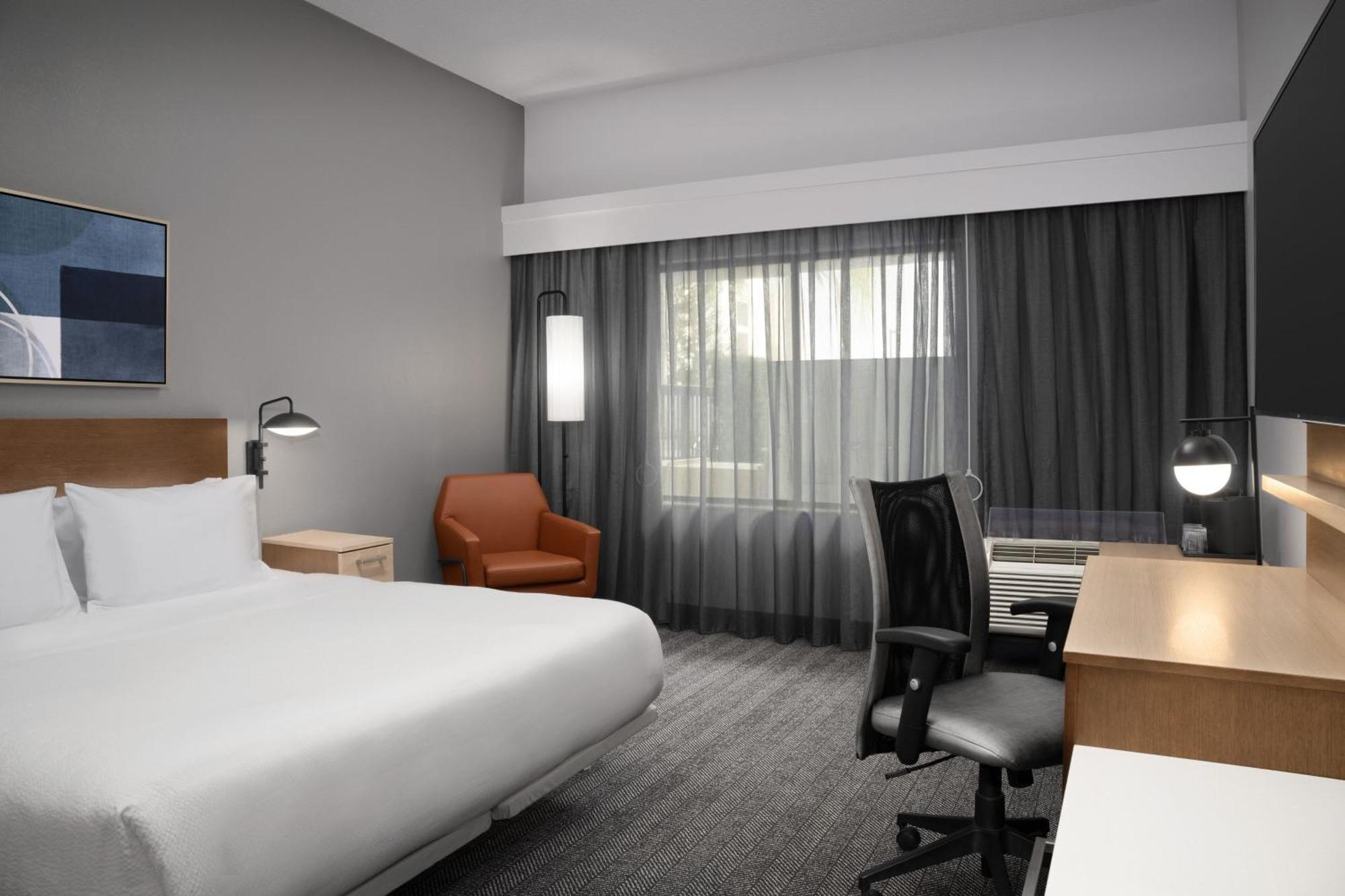 Hotel Courtyard By Marriott Orlando East/ucf Area