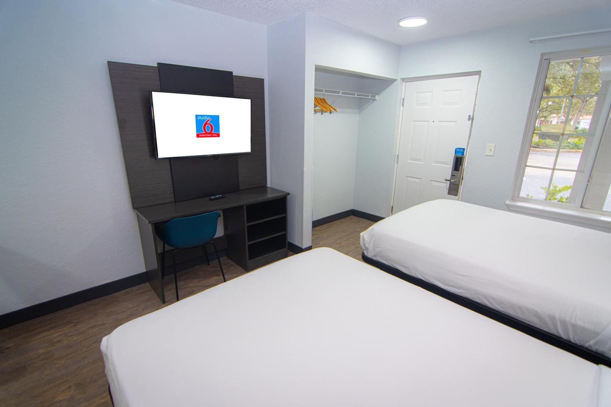 Hotel 6-coral Springs, Fl - Lauderdale Coral Springs