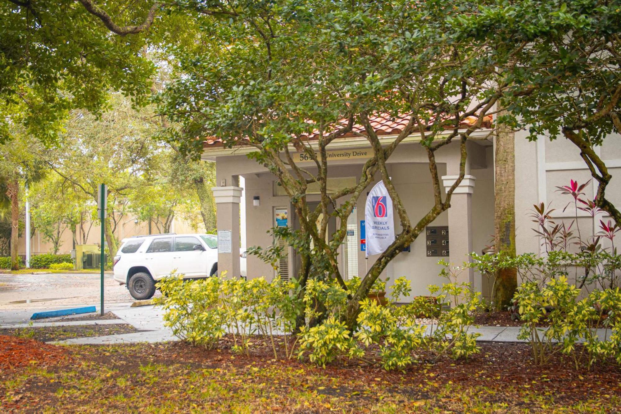 Hotel 6-coral Springs, Fl - Lauderdale 2*