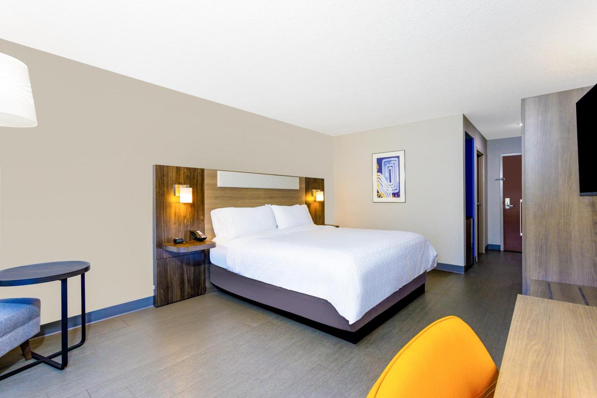 Express & - Mayport / By Ihg Hotel