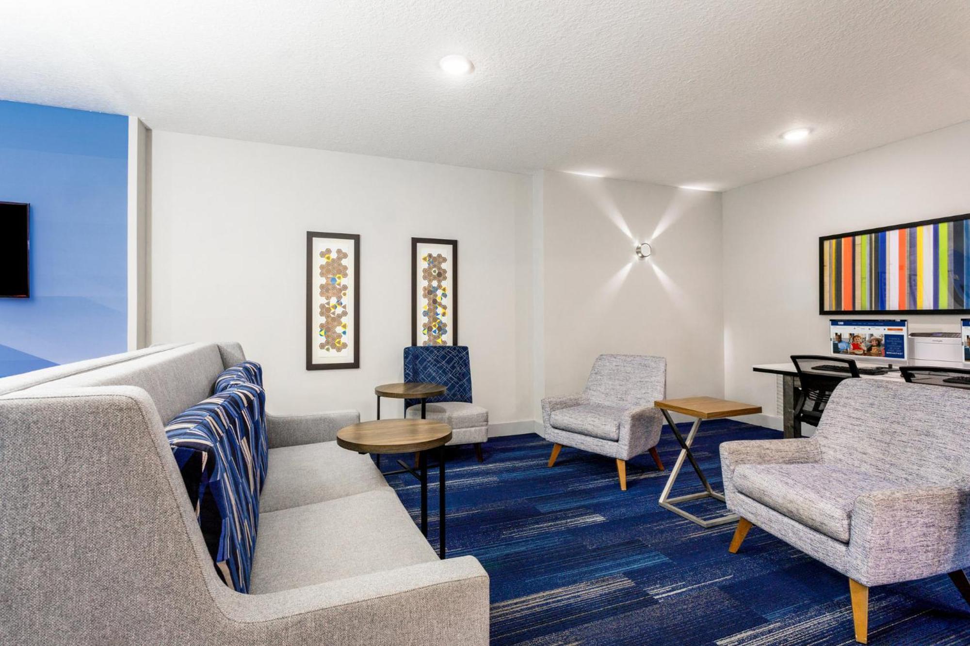 Hotel Express & - Mayport / By Ihg 2*