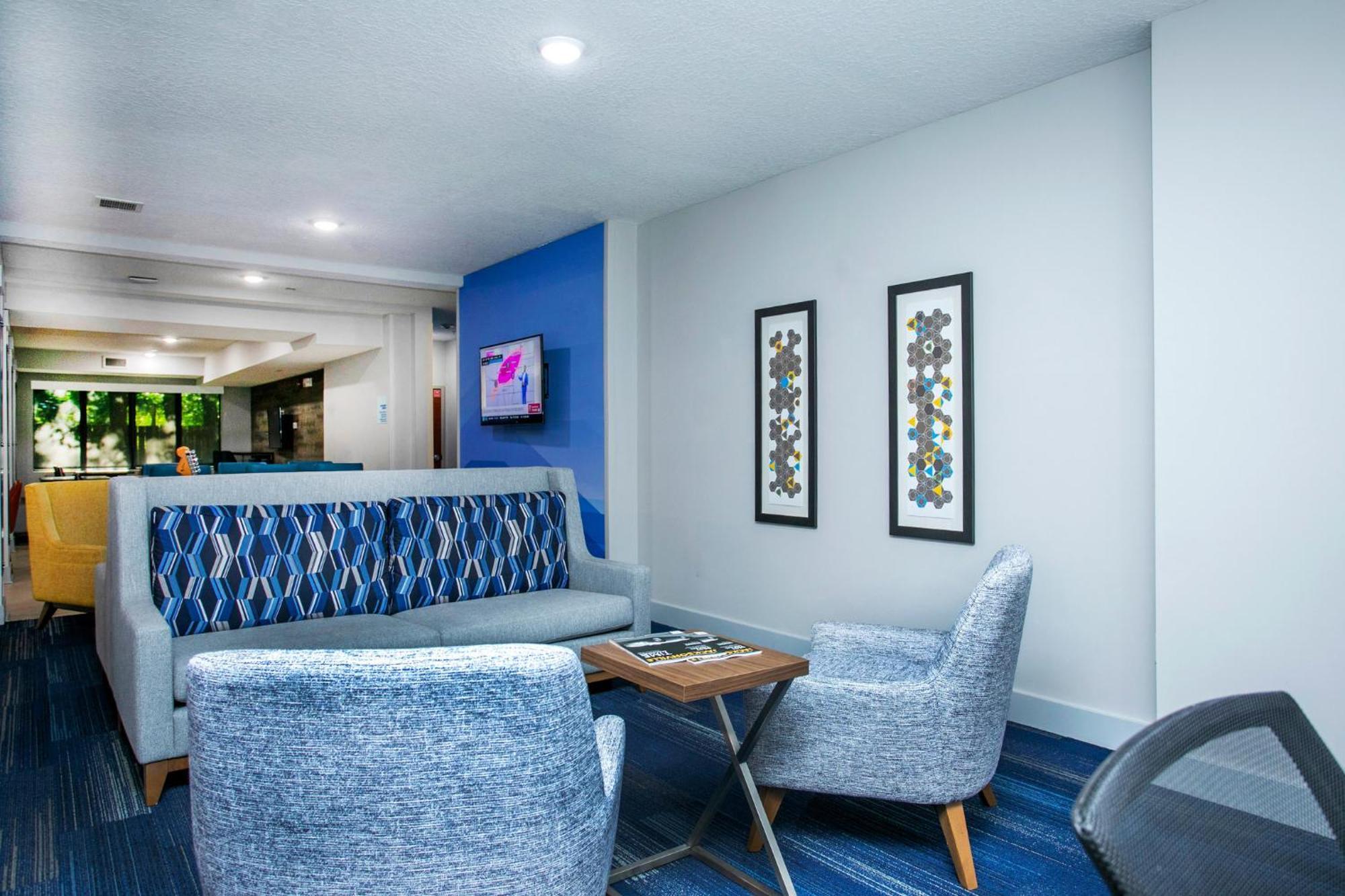 Hotel Express & - Mayport / By Ihg