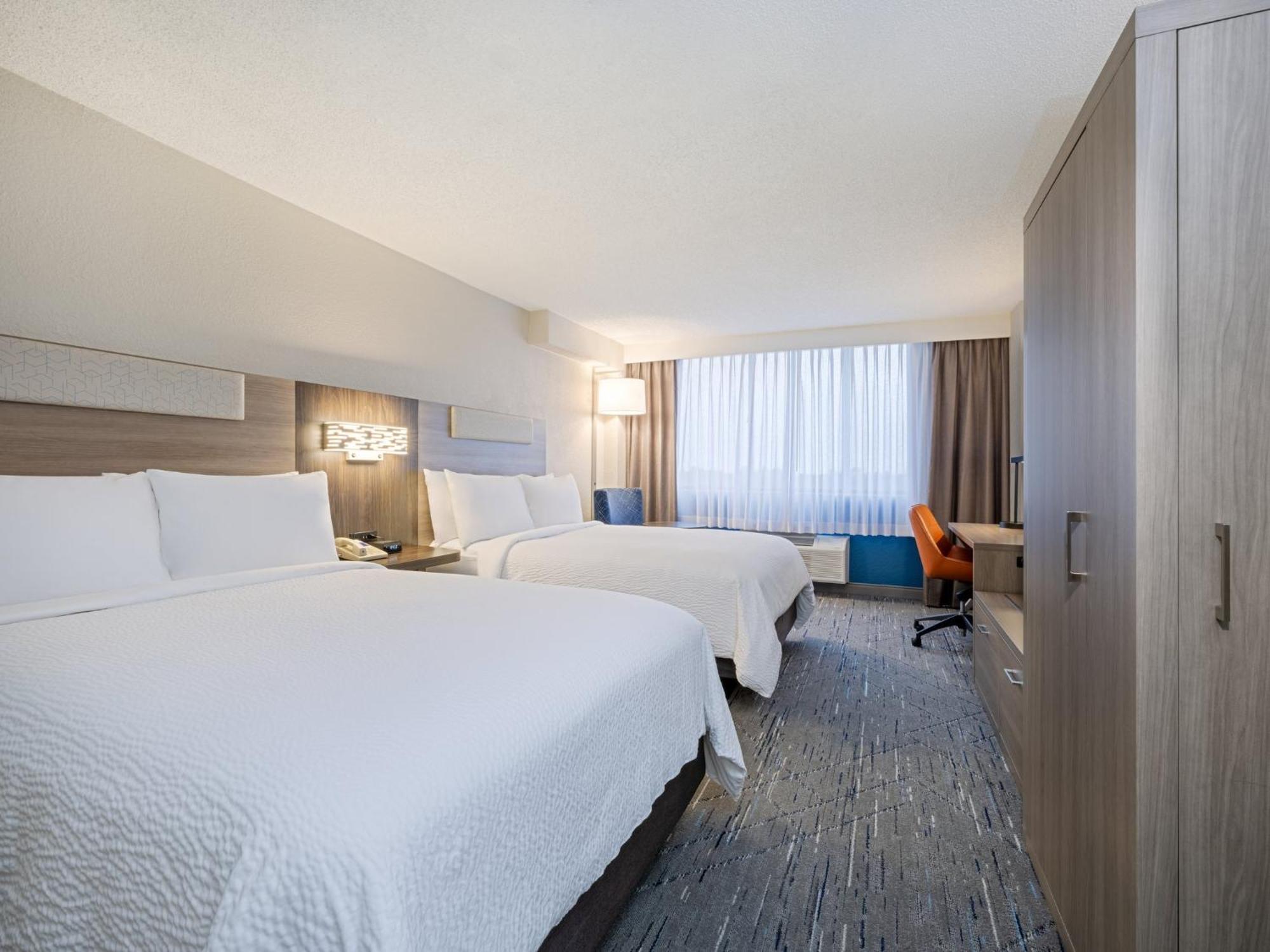 Hotel Express & Ft. Lauderdale-plantation By Ihg 3*