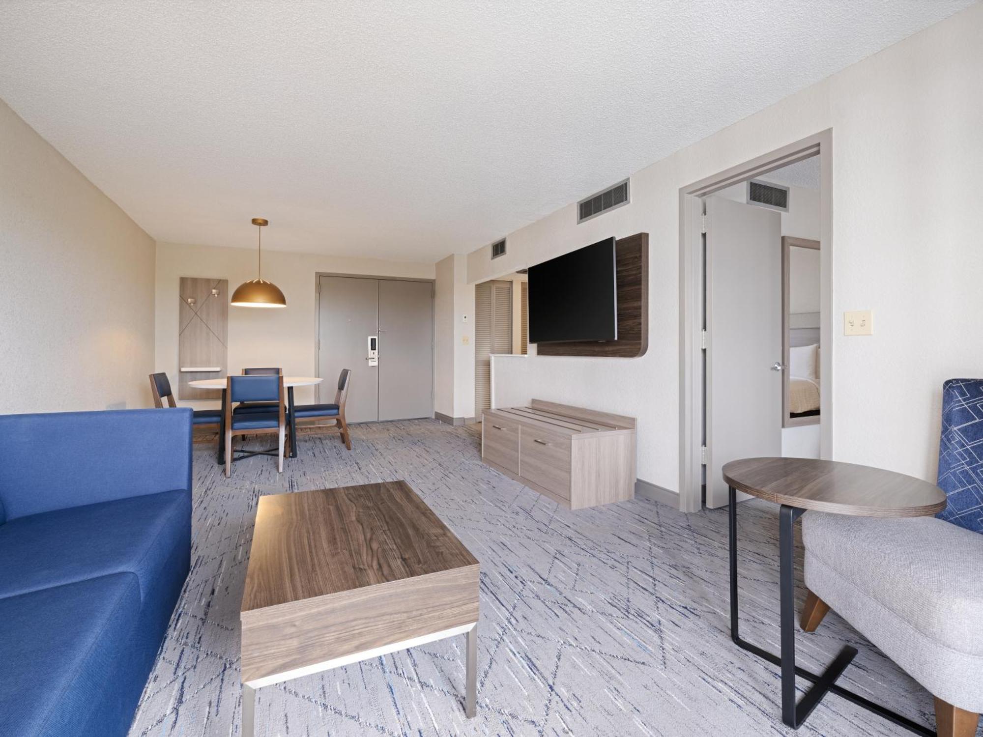 Express & Ft. Lauderdale-plantation By Ihg Hotel