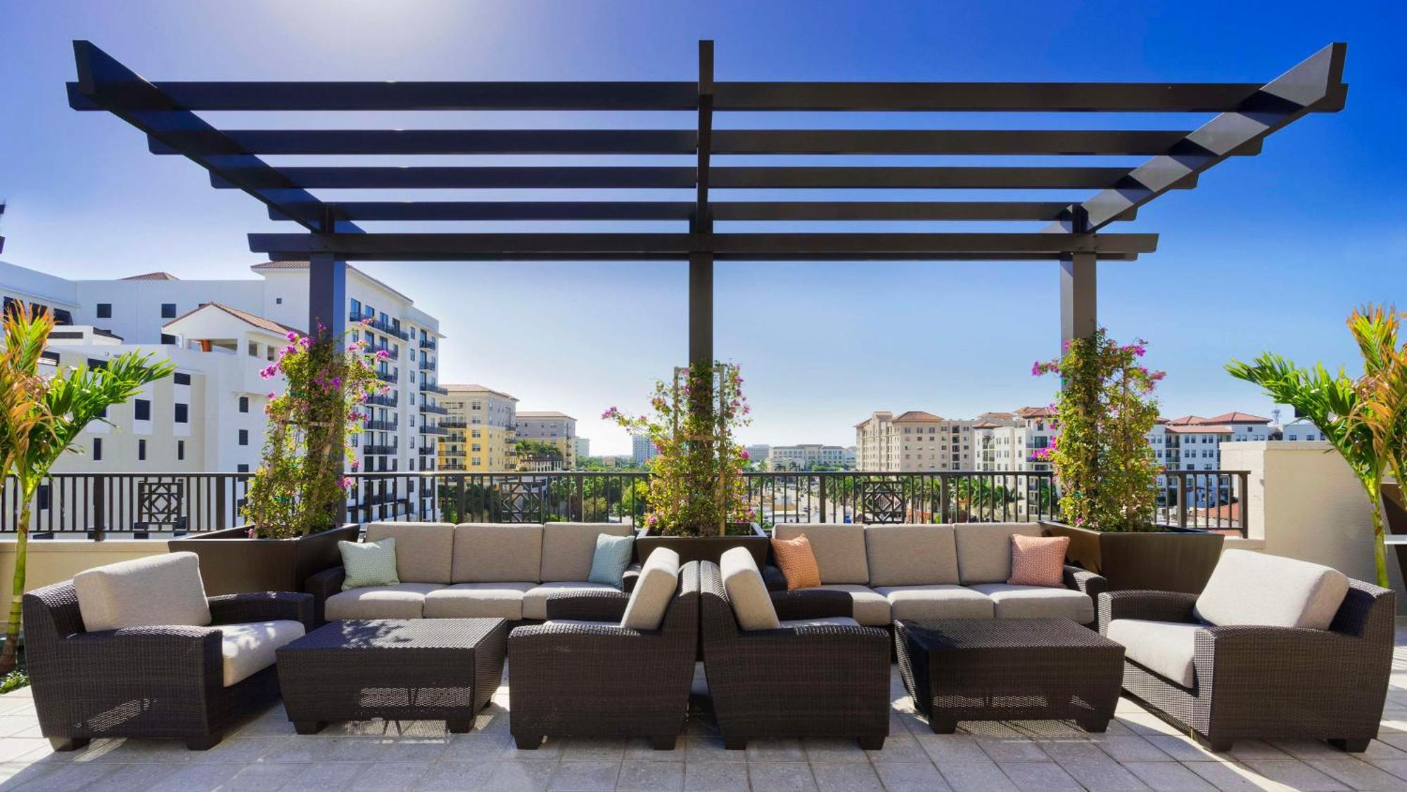 Hyatt Place Hotel 3*