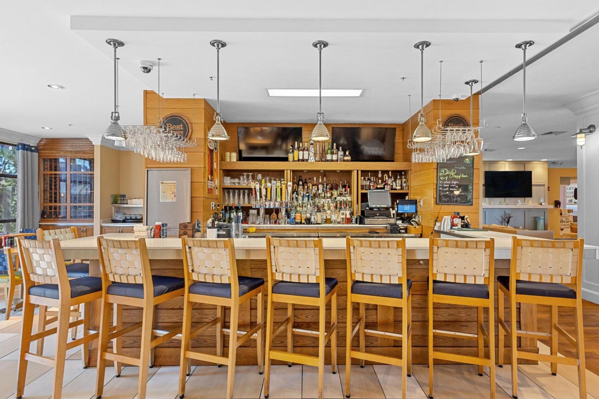 Hotel Four Points By Sheraton Harborside 4*