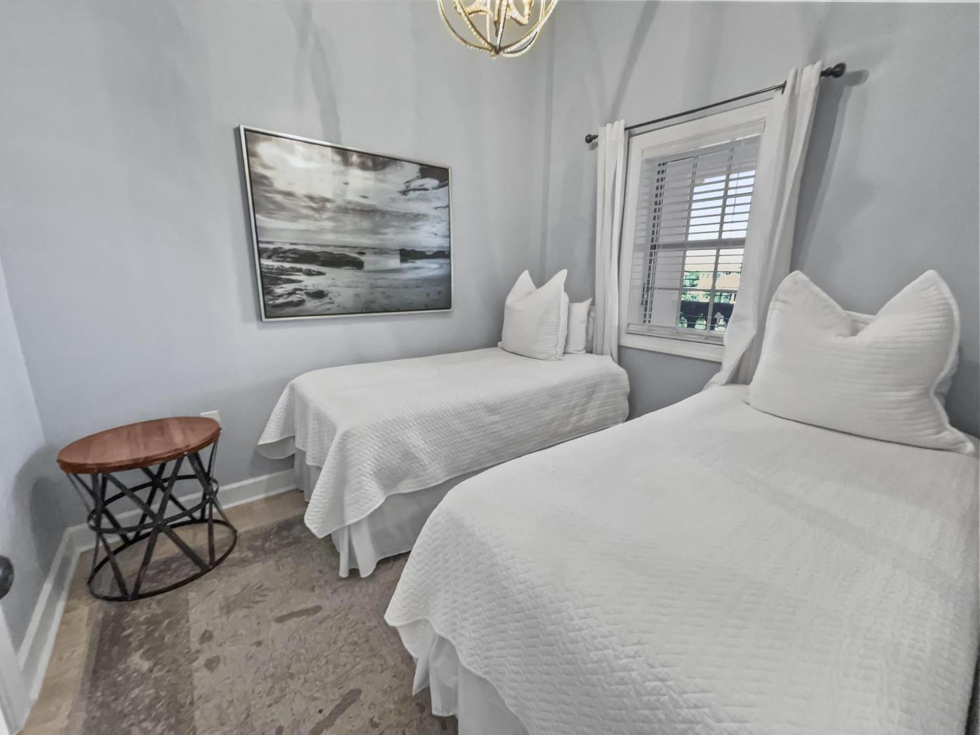 Twickenham Apartment *