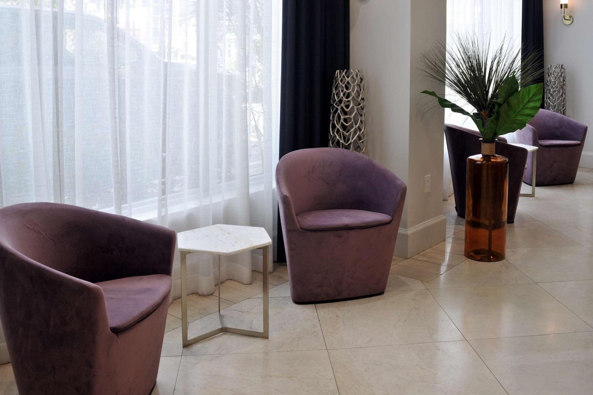 Dello Ft Lauderdale Airport, Tapestry Collection By Hilton 4*