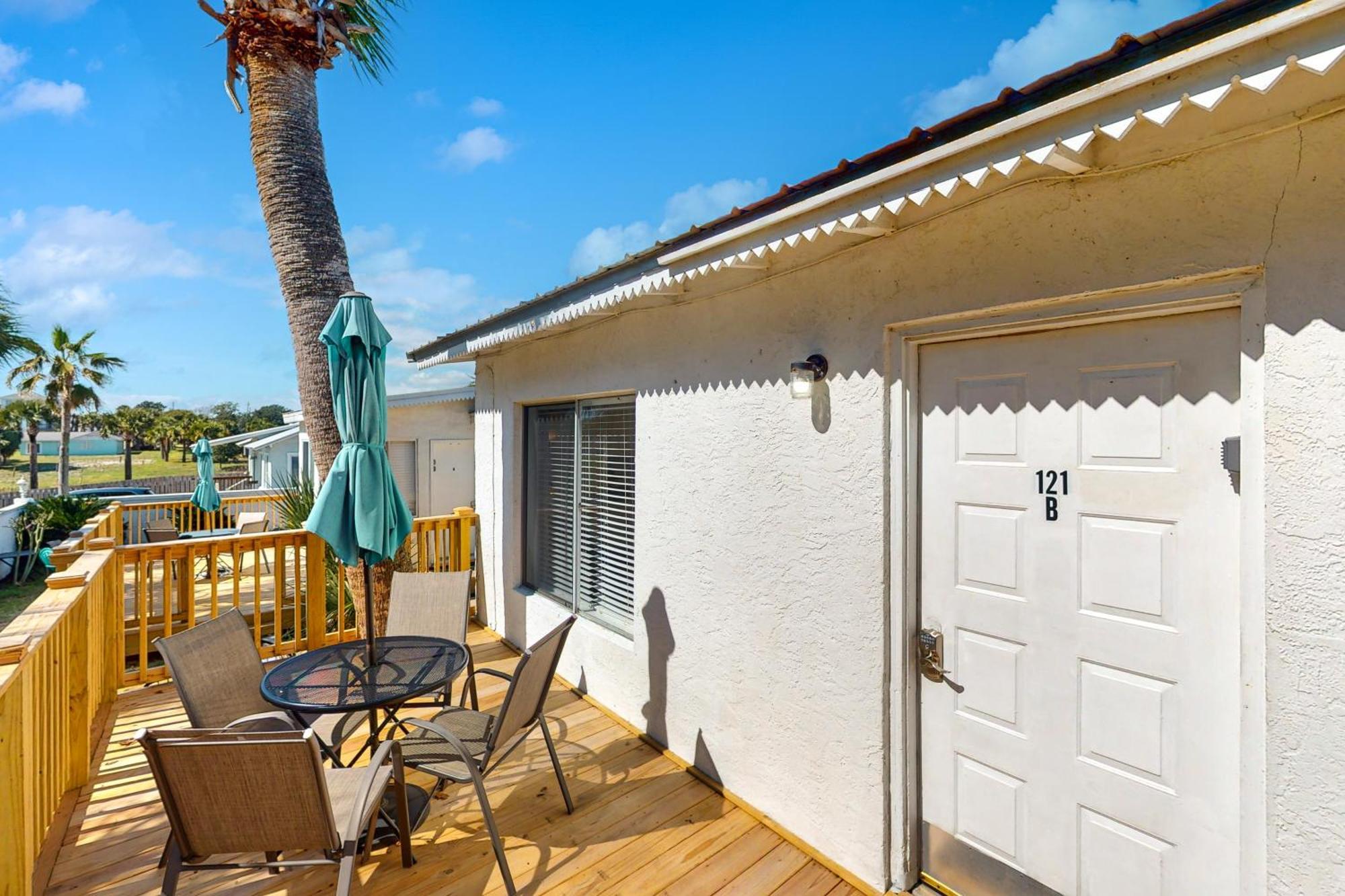 Linda's Cozy Duplex B Laguna Beach