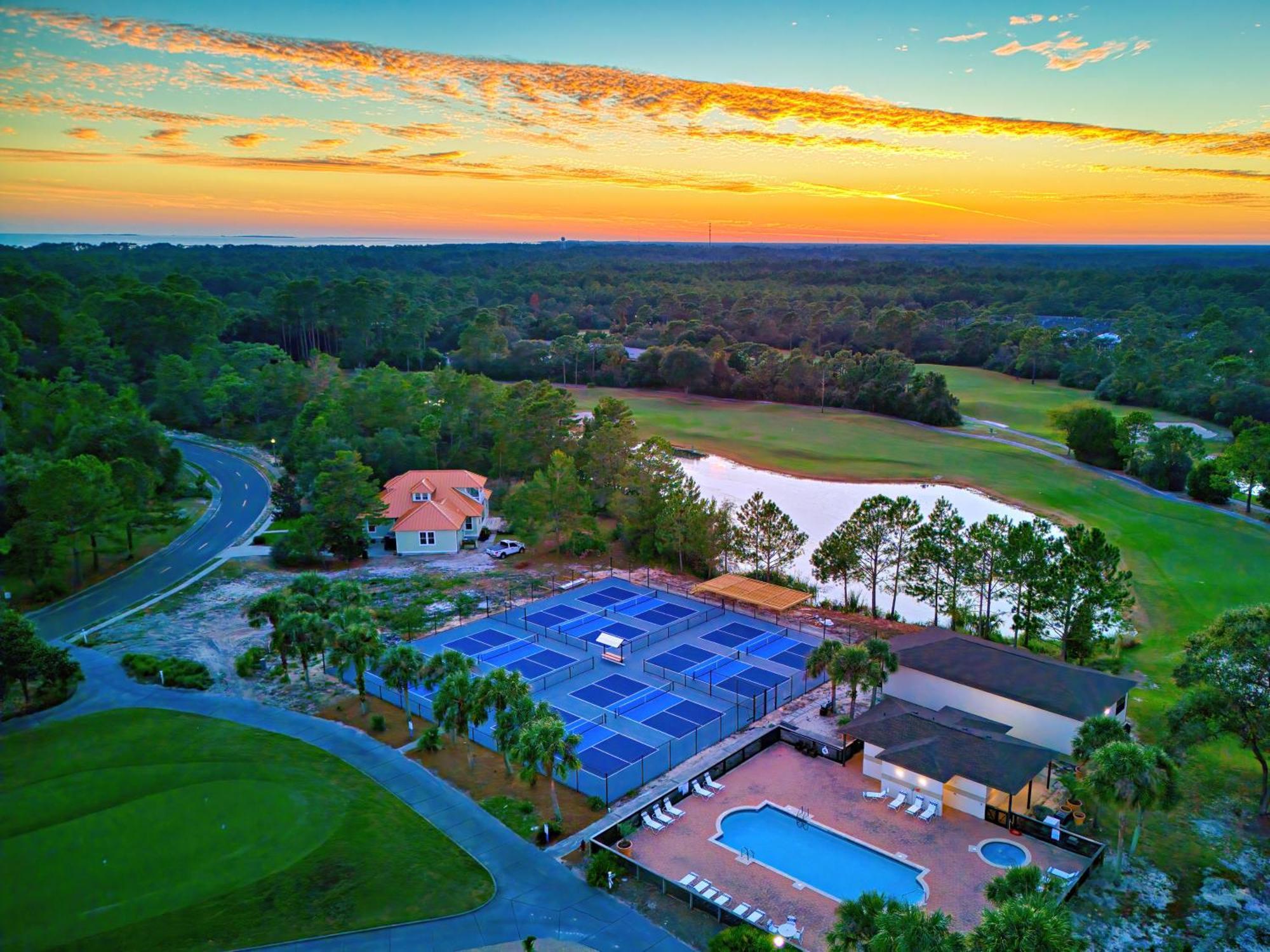 St Bay Golf & Pickleball 3* Big Blackjack Landing