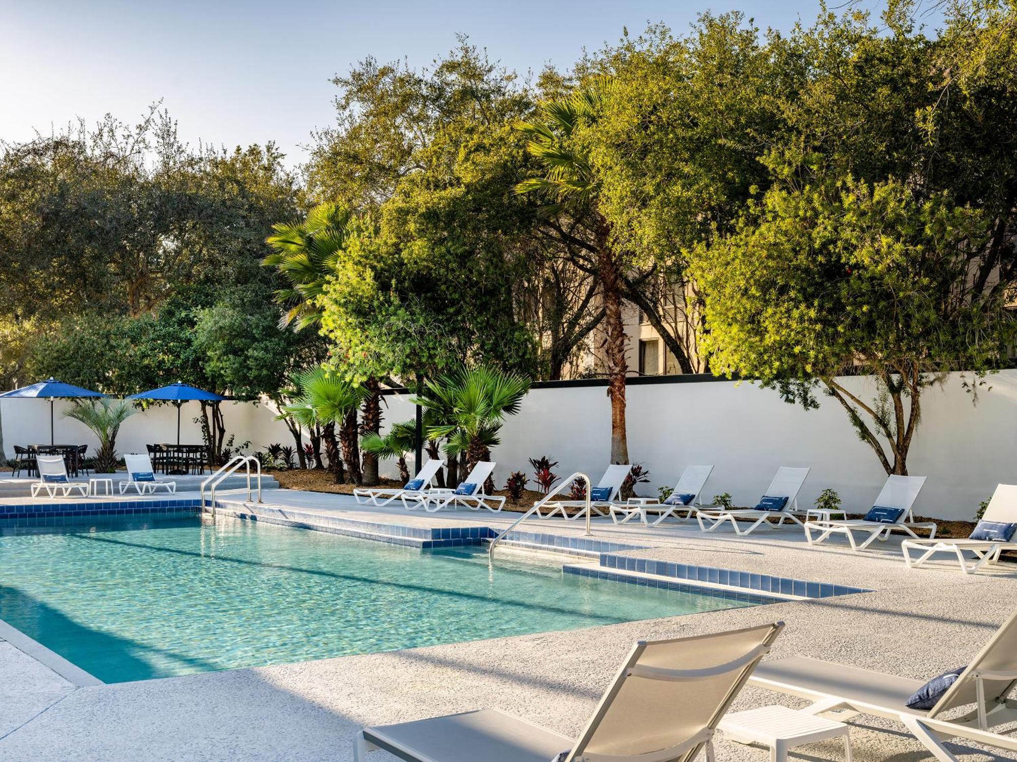 Delta By Marriott Deerwood Hotel 4*