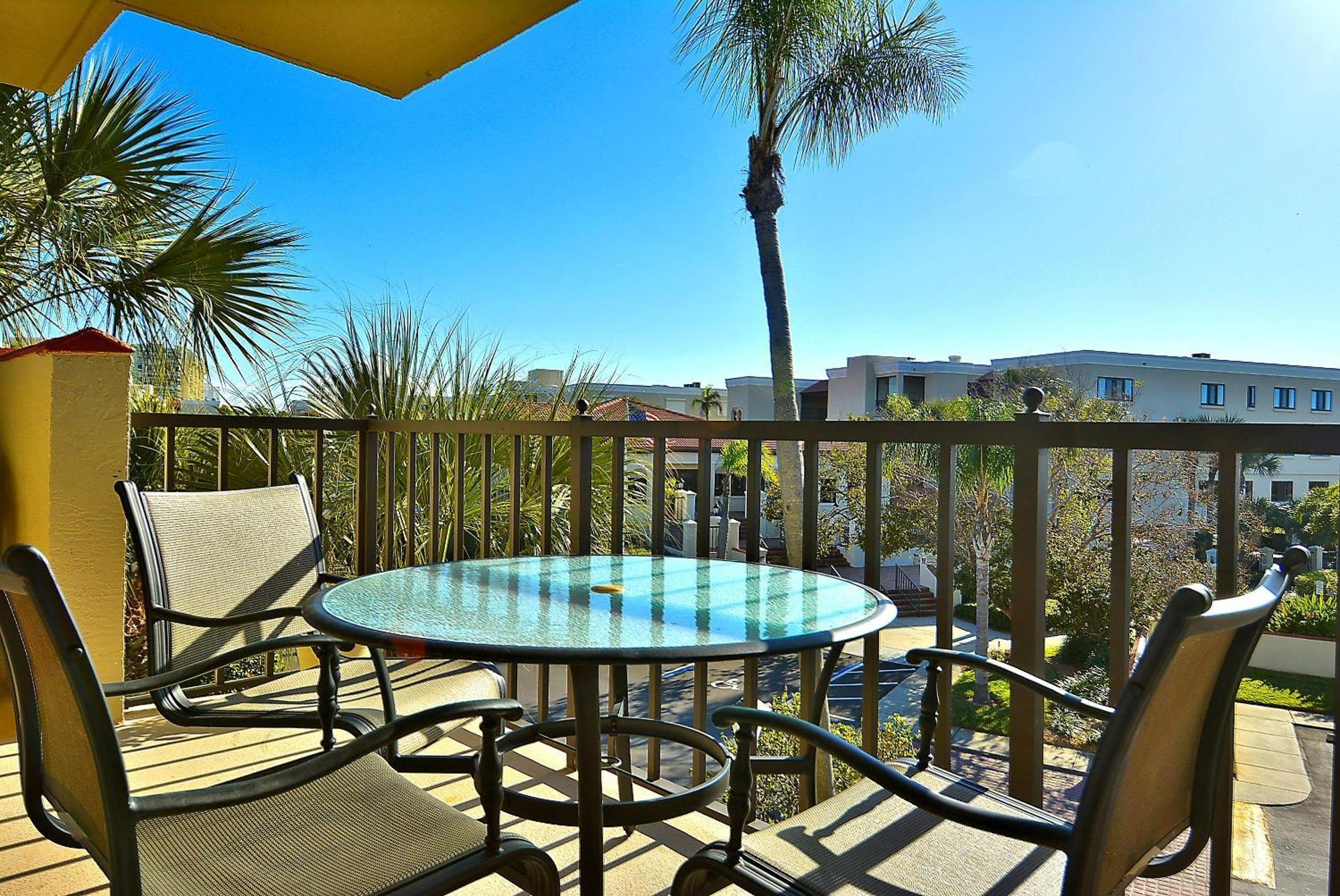 Land's End 1-307 Gulf View St. Pete Beach