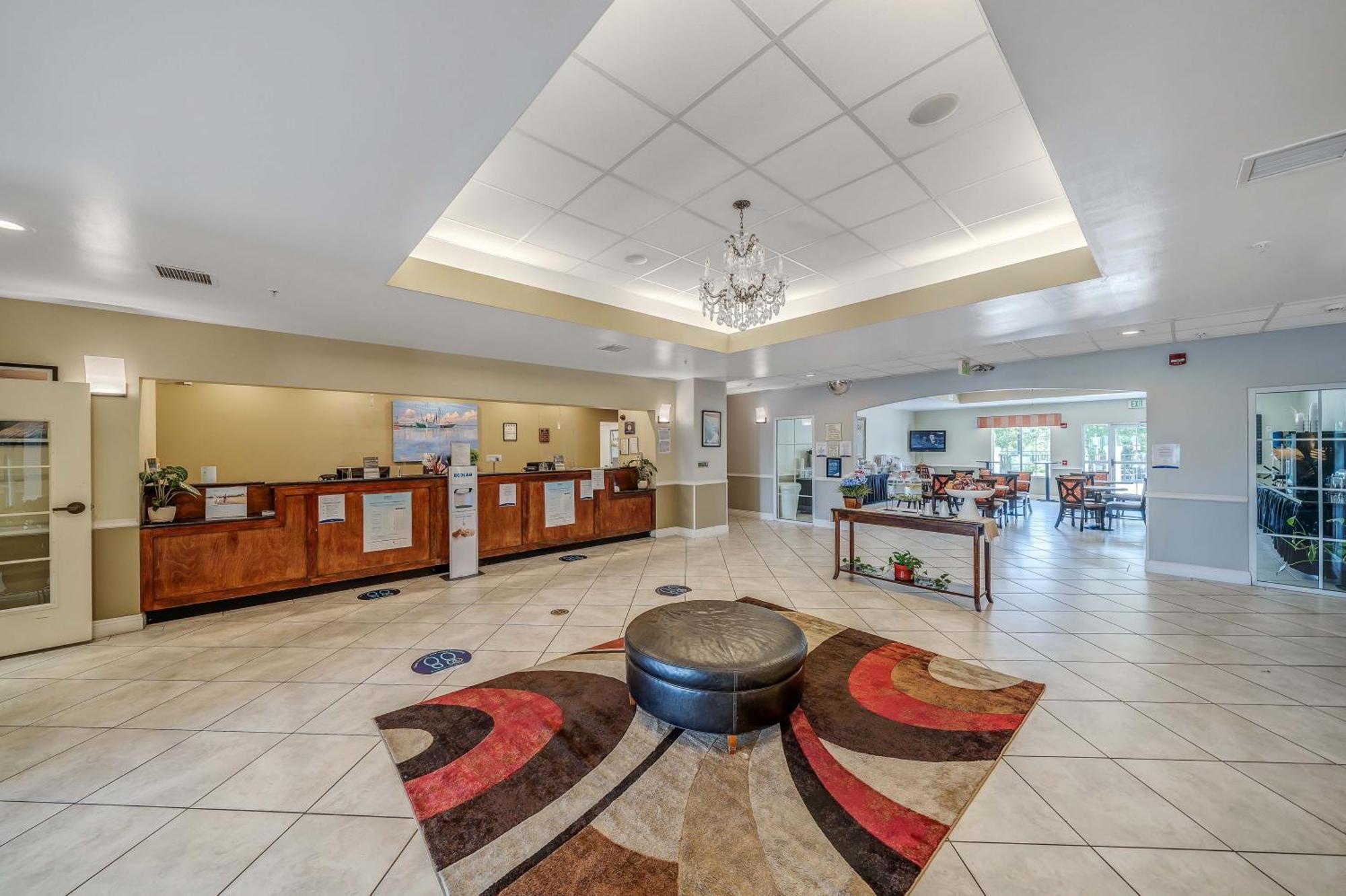 La Quinta By Wyndham Pcb Coastal Palms Hotel