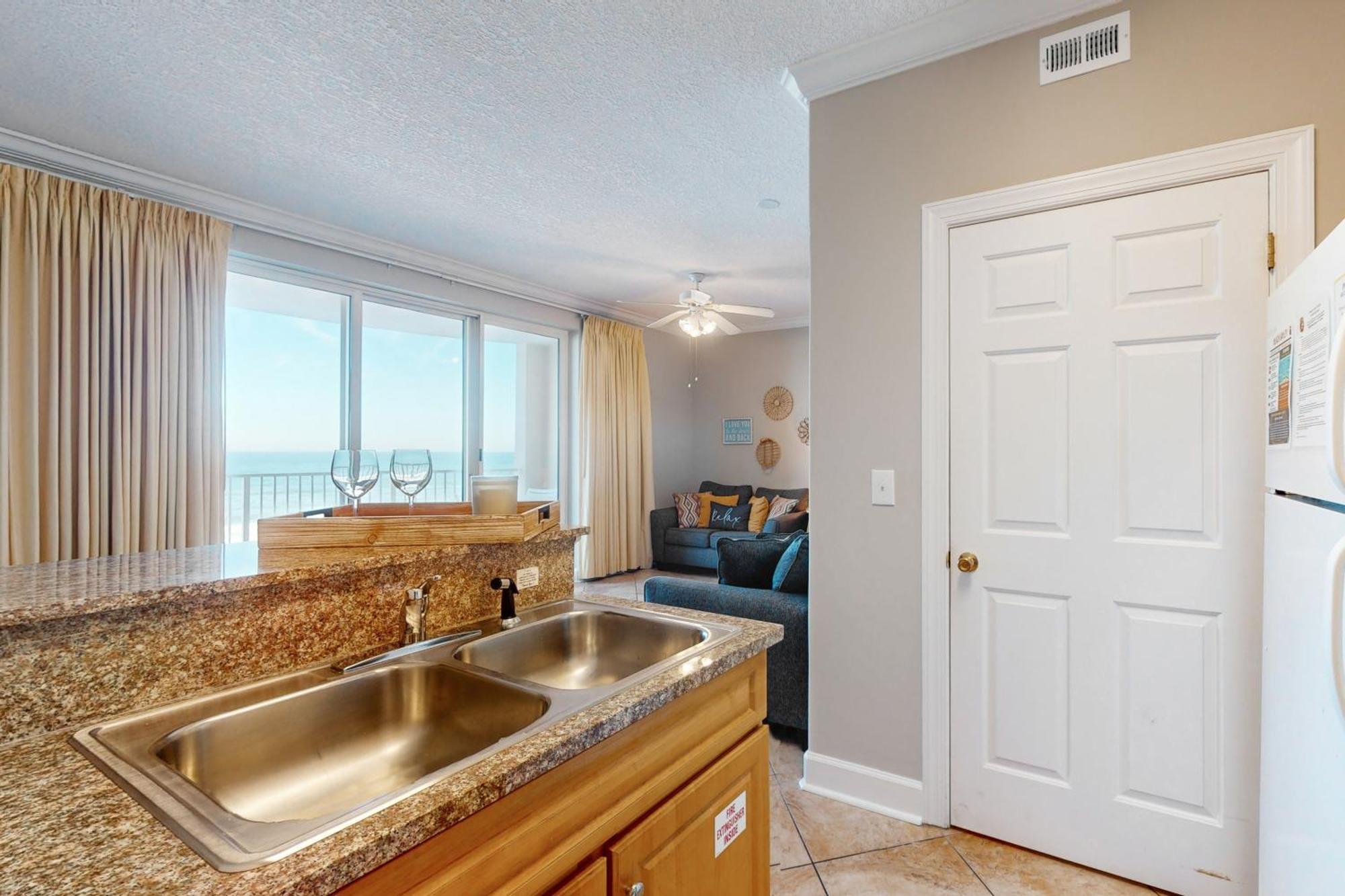Twin Palms 603