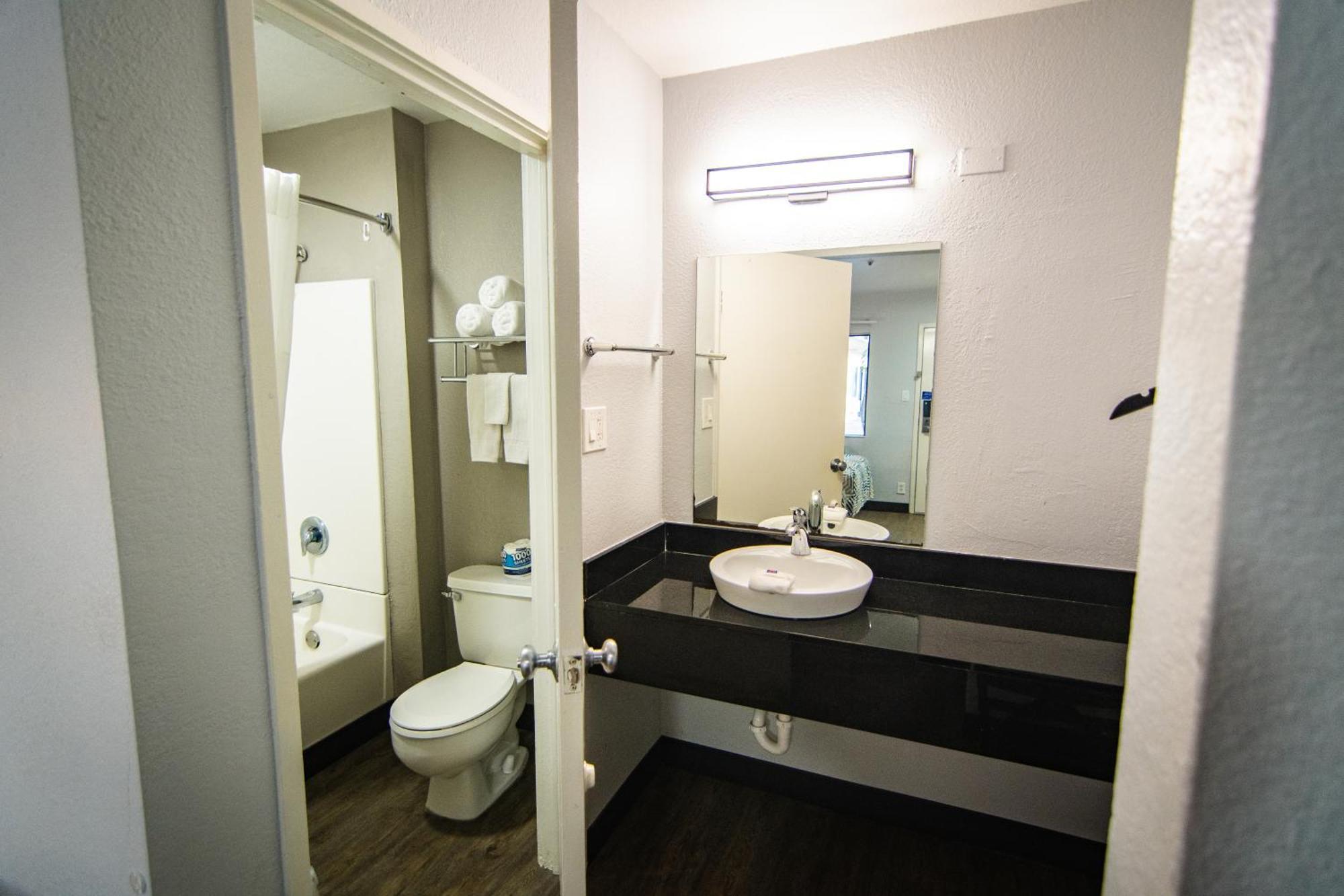 6-ft. Pierce, Fl Fort Pierce