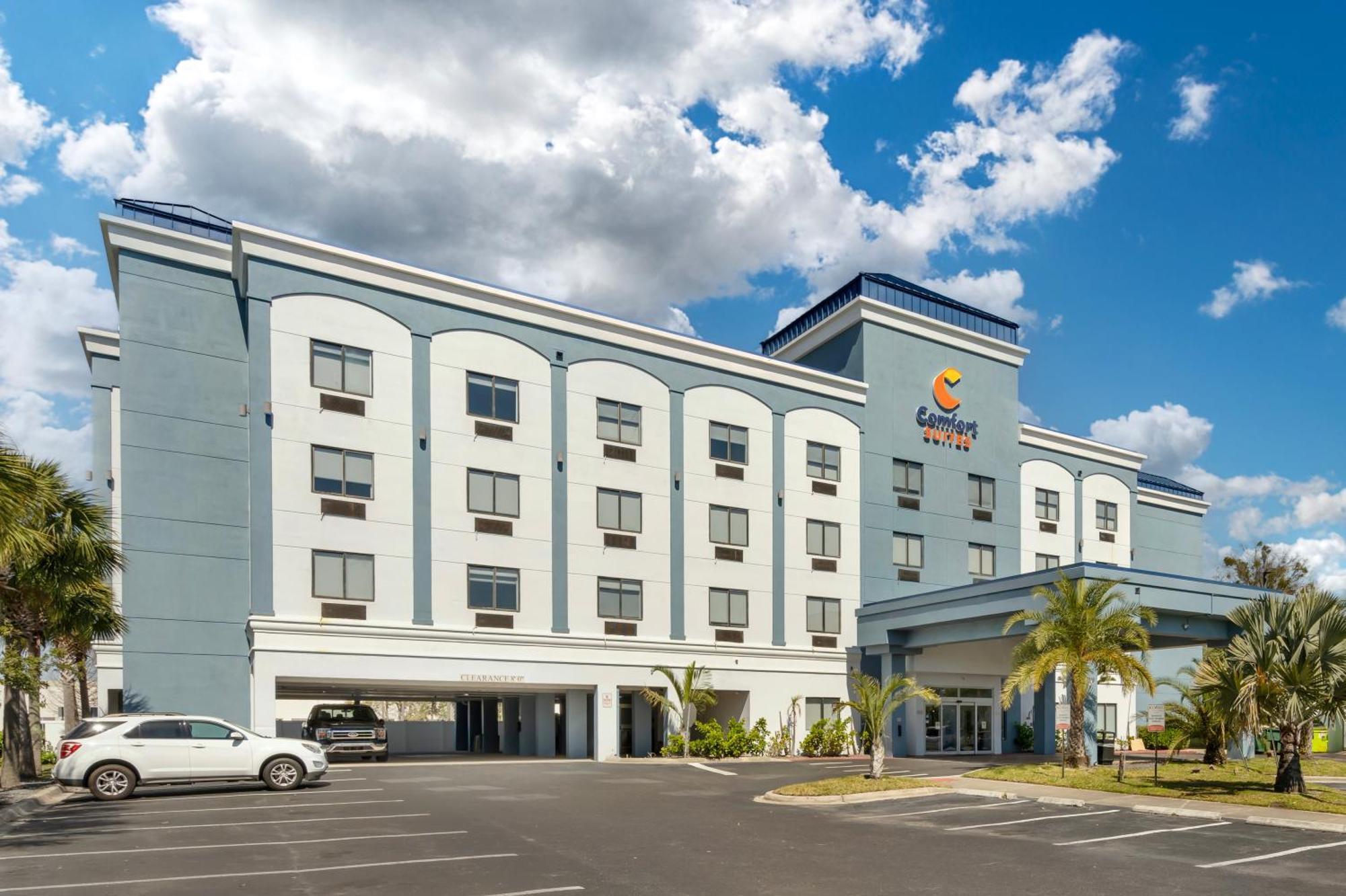 Comfort West Hotel