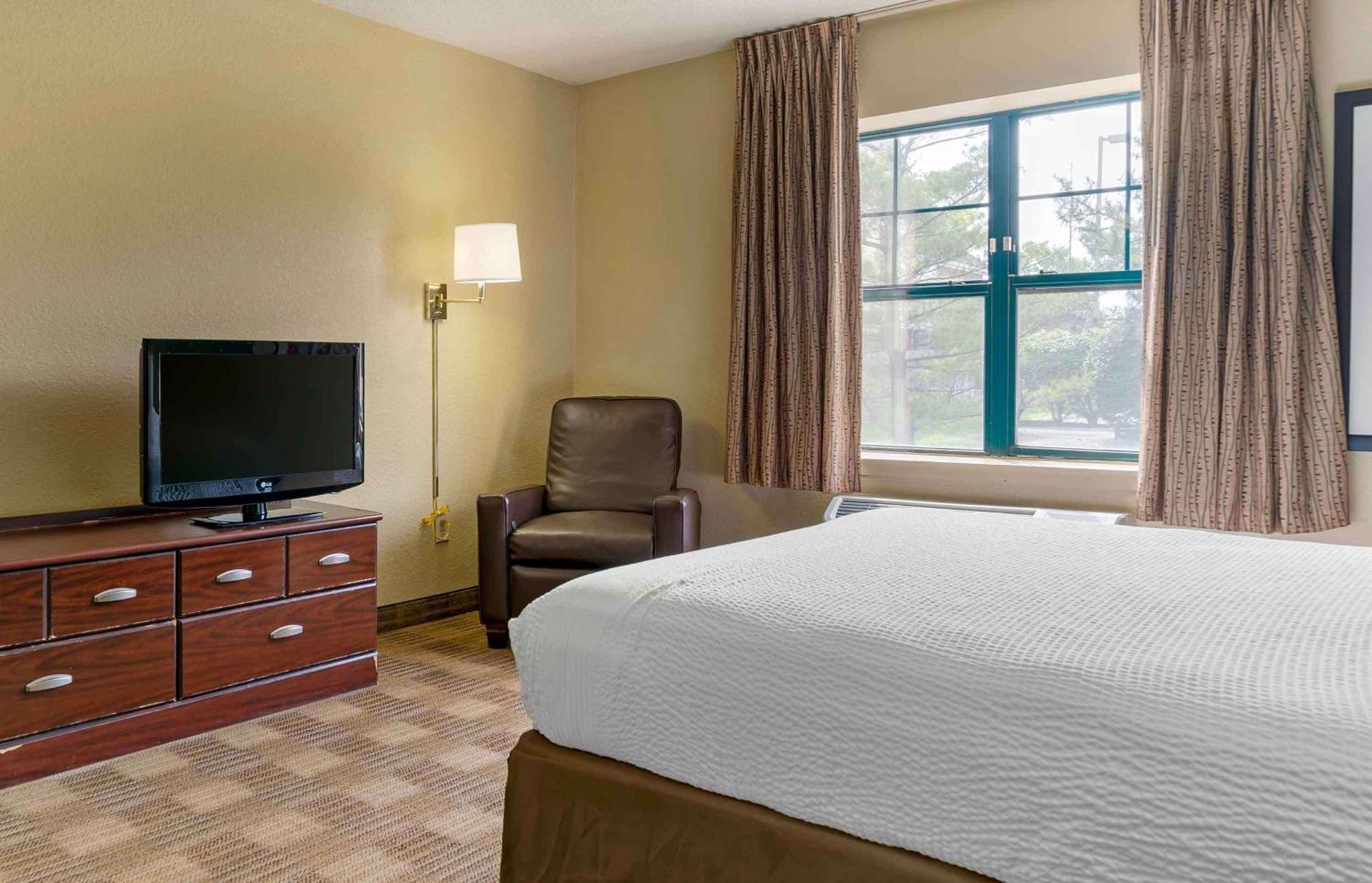 Extended America Select - Tampa - North - Usf - Attractions Hotel Temple Terrace