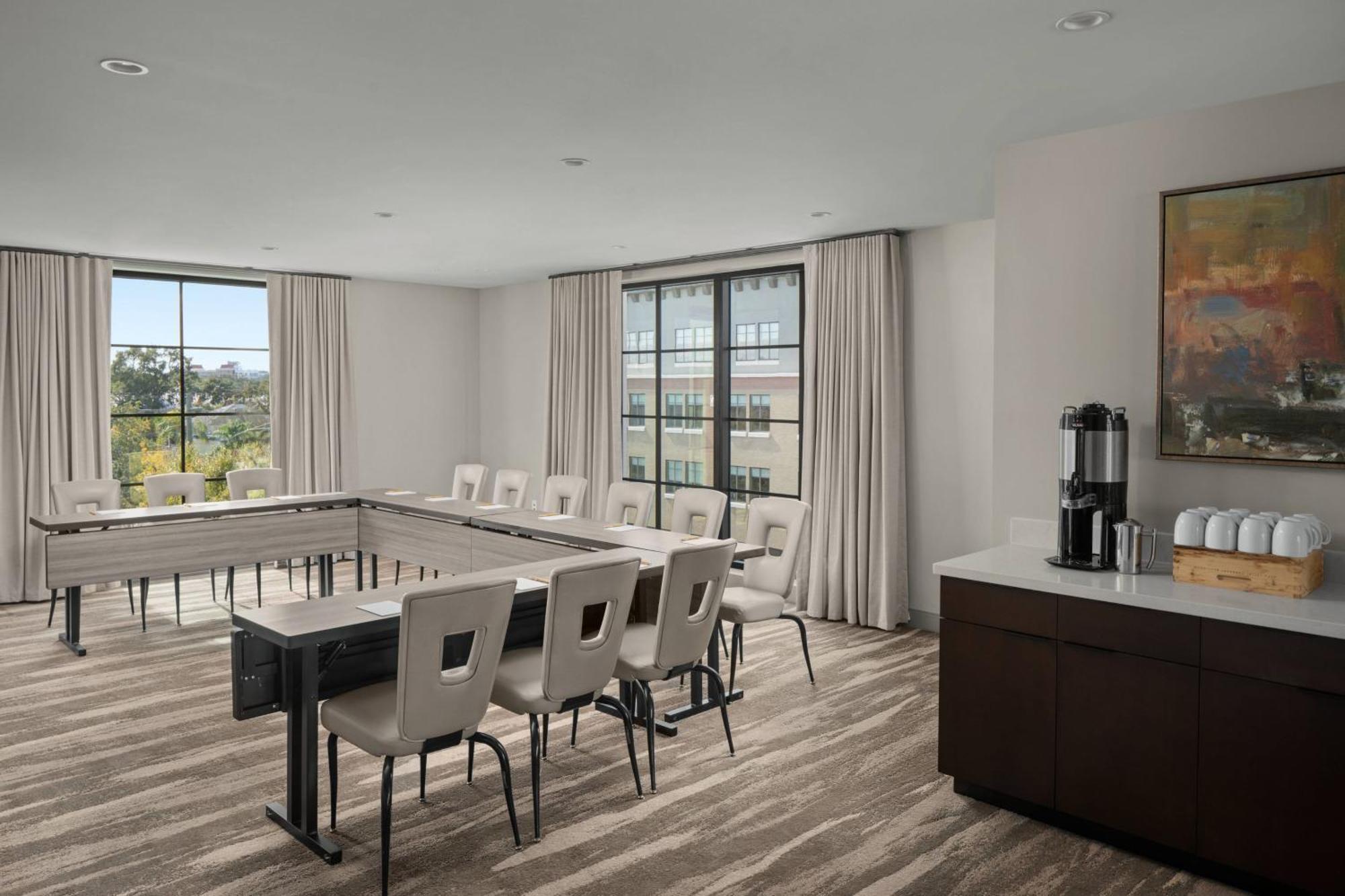 Epicurean Hotel, Autograph Collection Hotel 4*