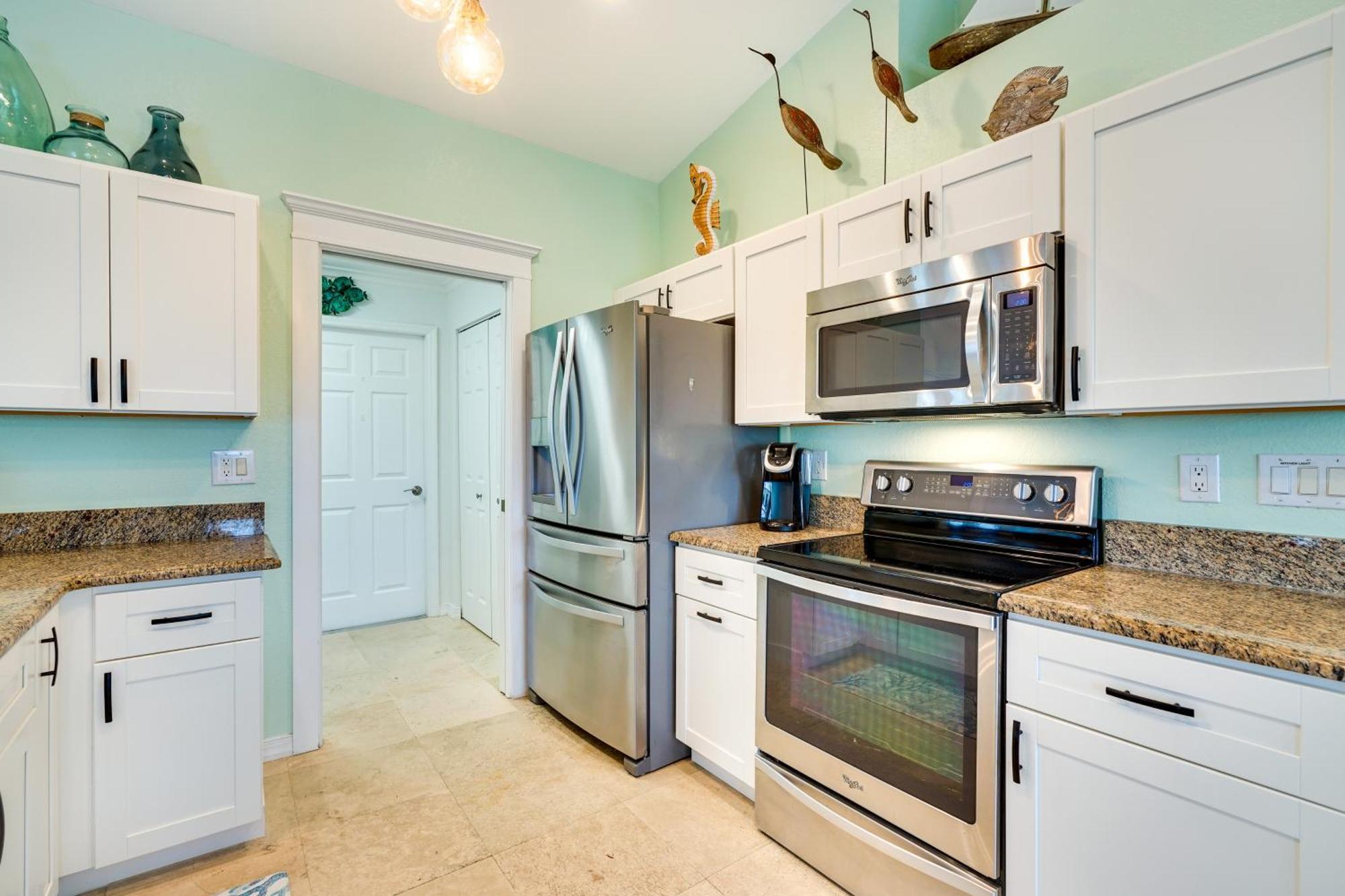 Holiday home Retreat With Heated Pool And Lanai! Cape Coral