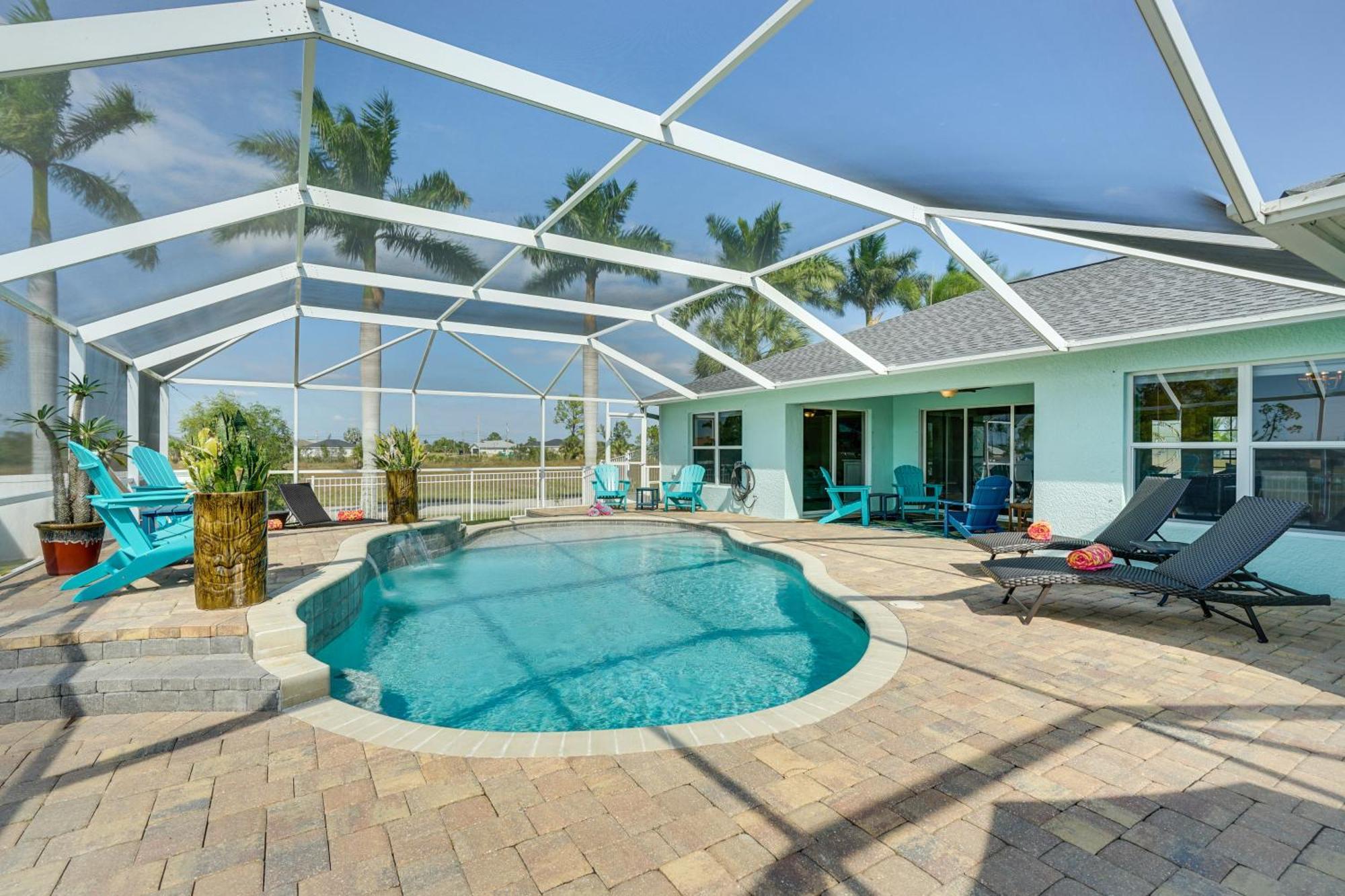 Holiday home Retreat With Heated Pool And Lanai!
