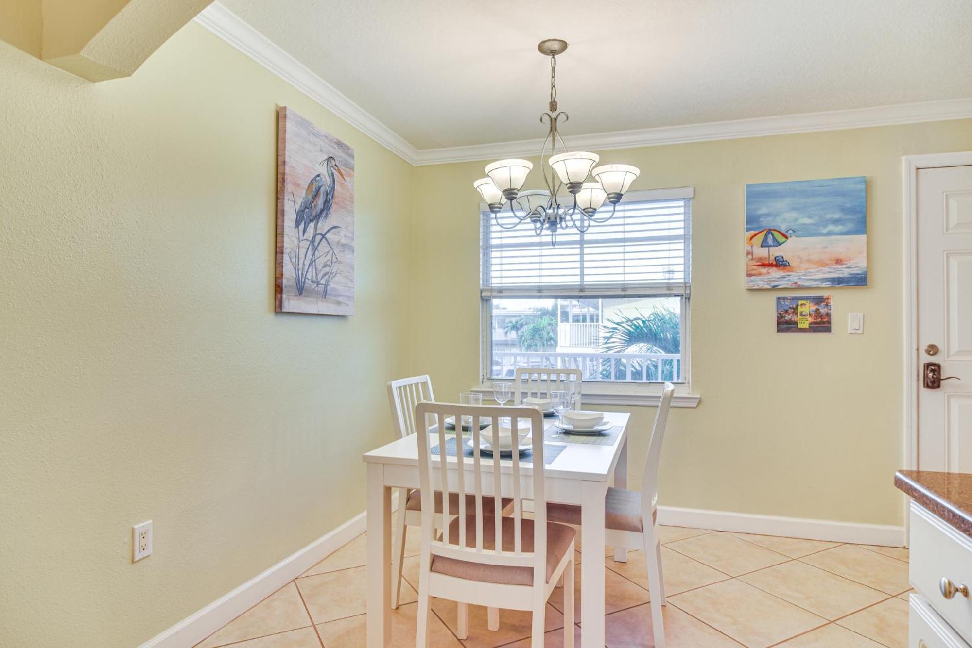Vibrant With Dedicated Access Apartment