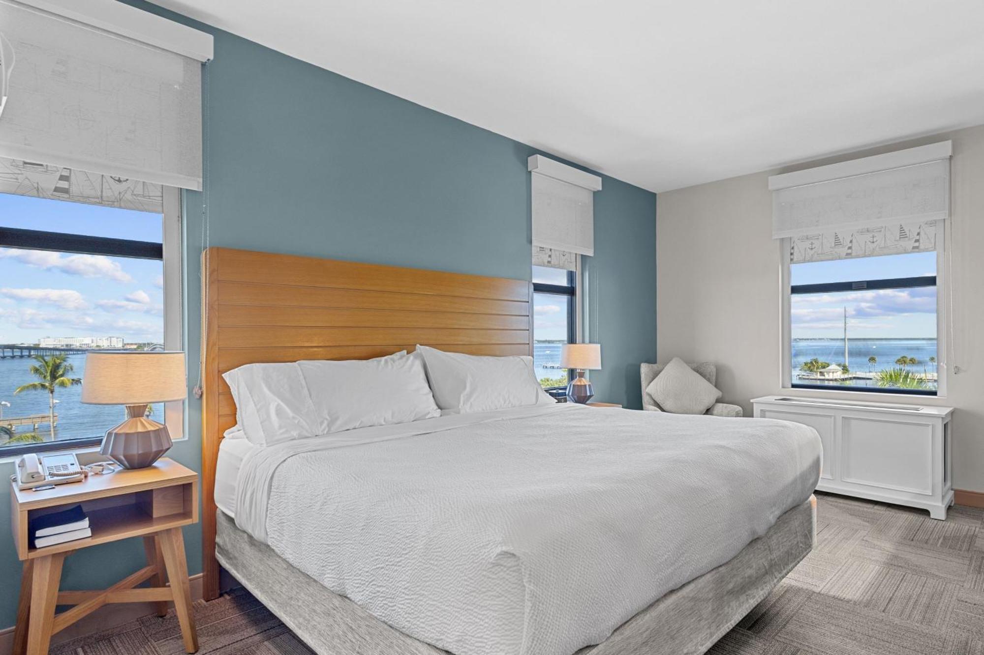 Four Points By Sheraton Harborside