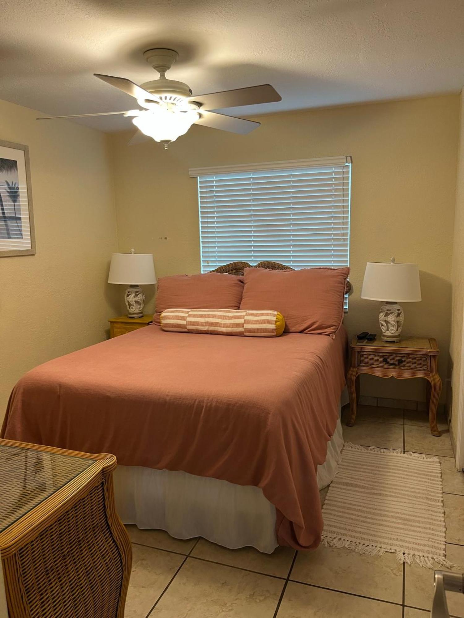 A Retreat On Casey Key Aparthotel Nokomis