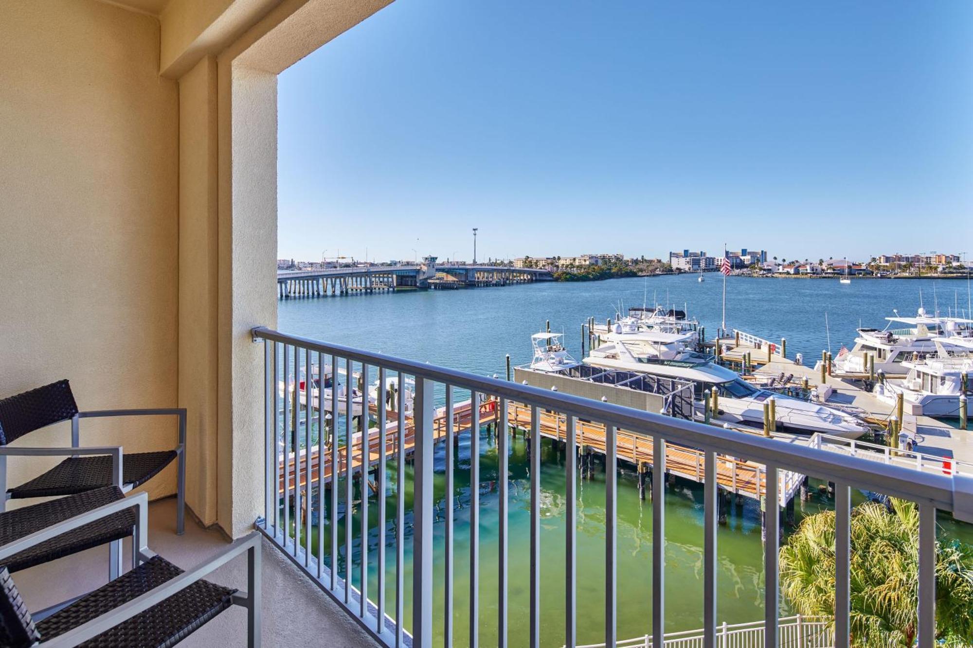 Hotel Courtyard By Marriott St. Petersburg Clearwater/madeira 3*