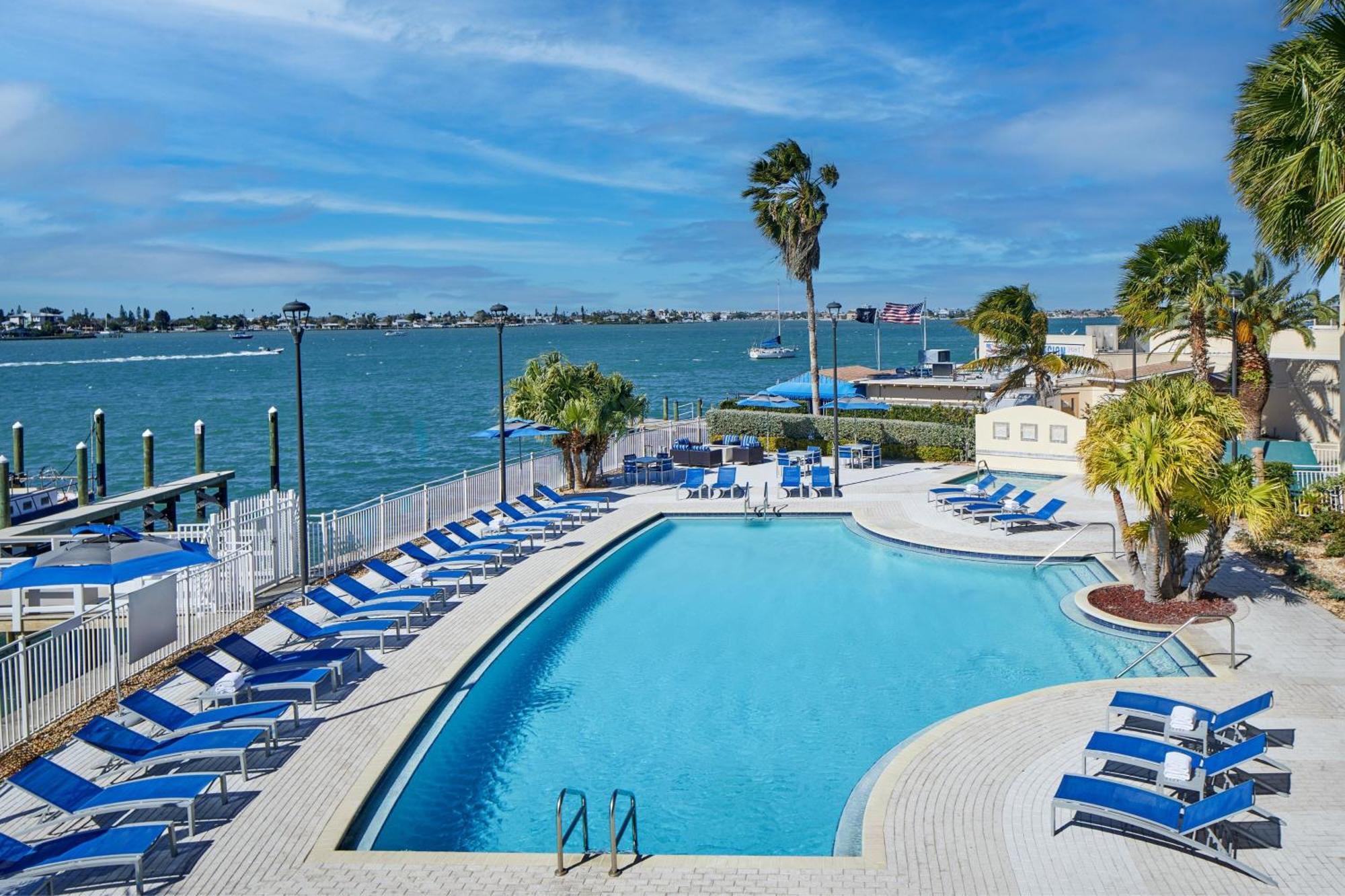 Courtyard By Marriott St. Petersburg Clearwater/madeira