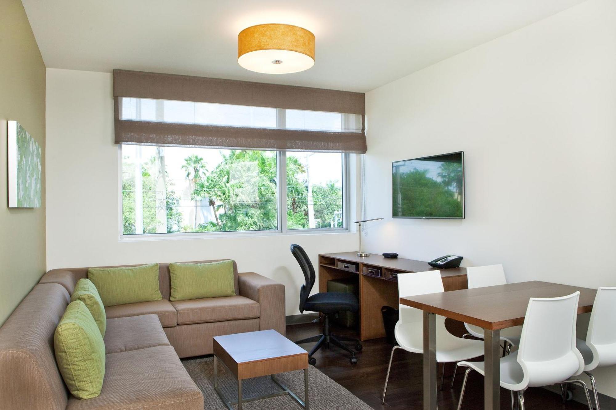 Element Miami Doral Hotel 3*