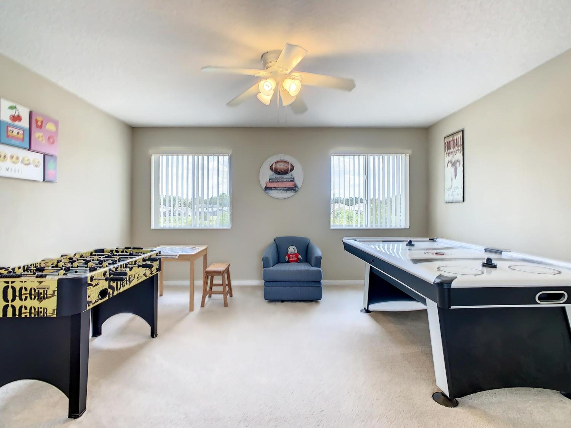 Extended Sun Deck With Private Pool In Gated Quiet Community * Davenport