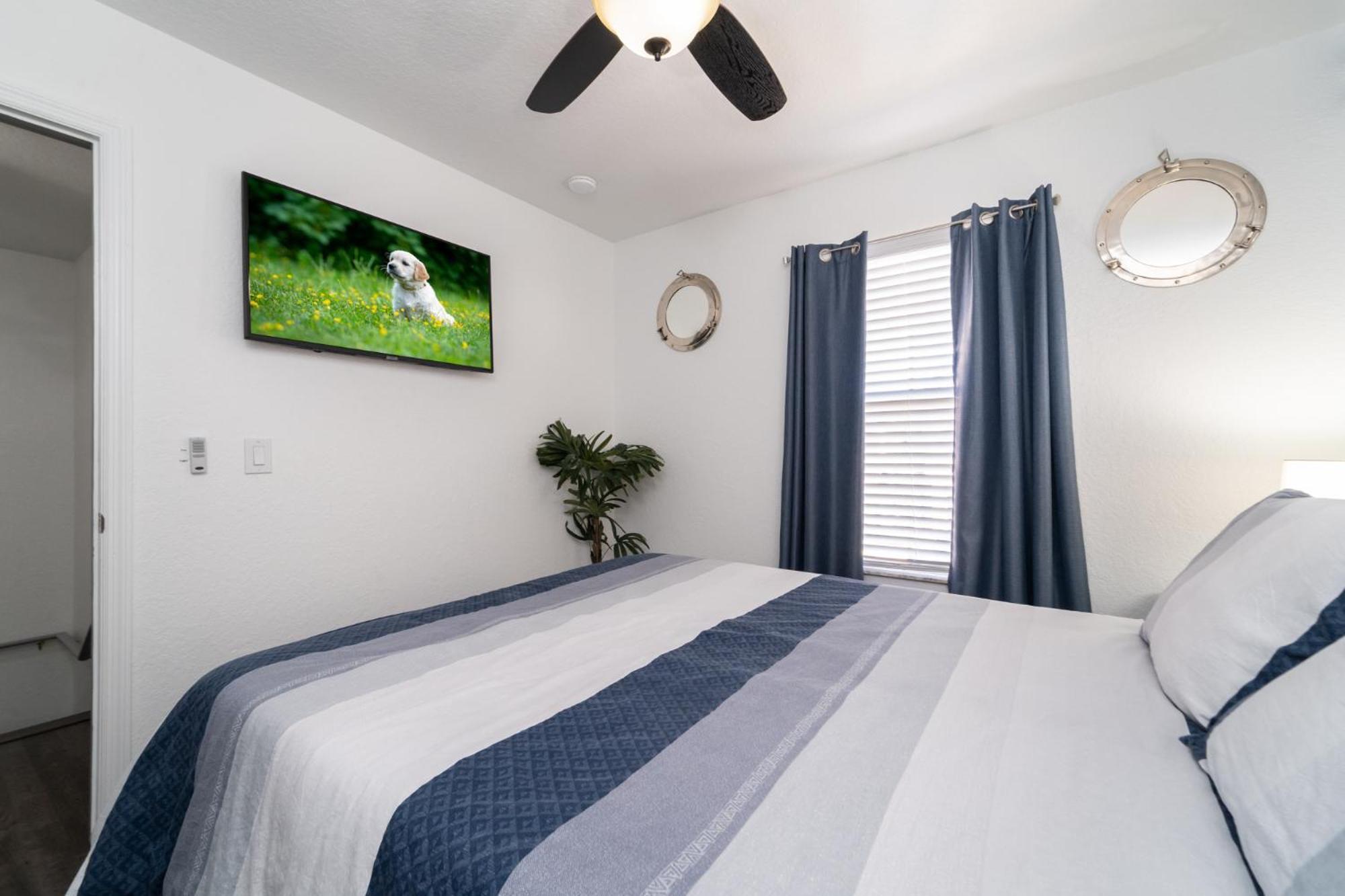 Holiday home Regal Palms Townhome,gated Community With Amenities *