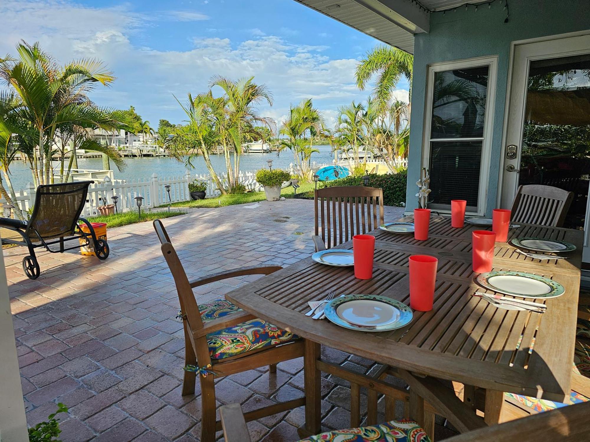 Irb Surf House Waterfront Oasis+ Sunshine +fun Kayaks Holiday home Clearwater Beach