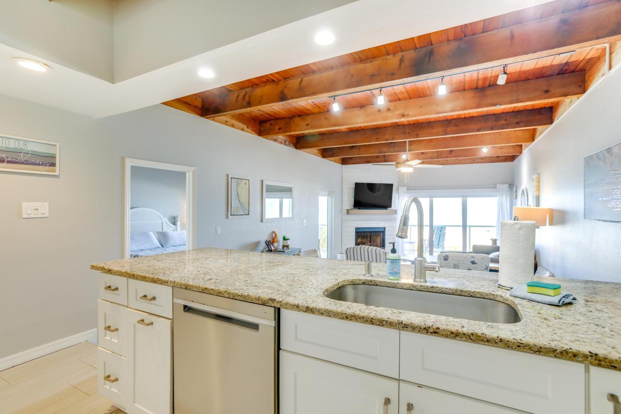Lovely Indian Shores With Access! Apartment *