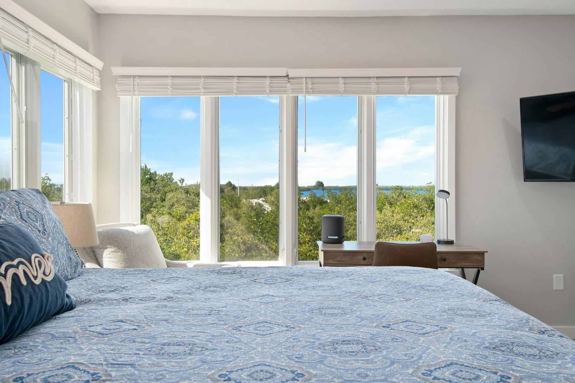 Holiday home The Tree House! Beautiful Townhome In With Great Amenities Surrounded By Nature!