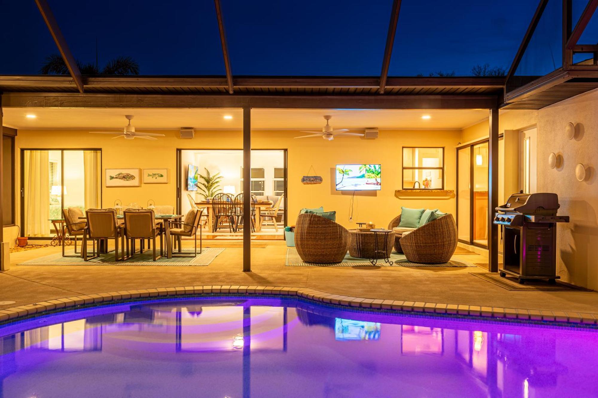 Holiday home New! House Of Palms! Private Pool Home! Short Drive To Ami