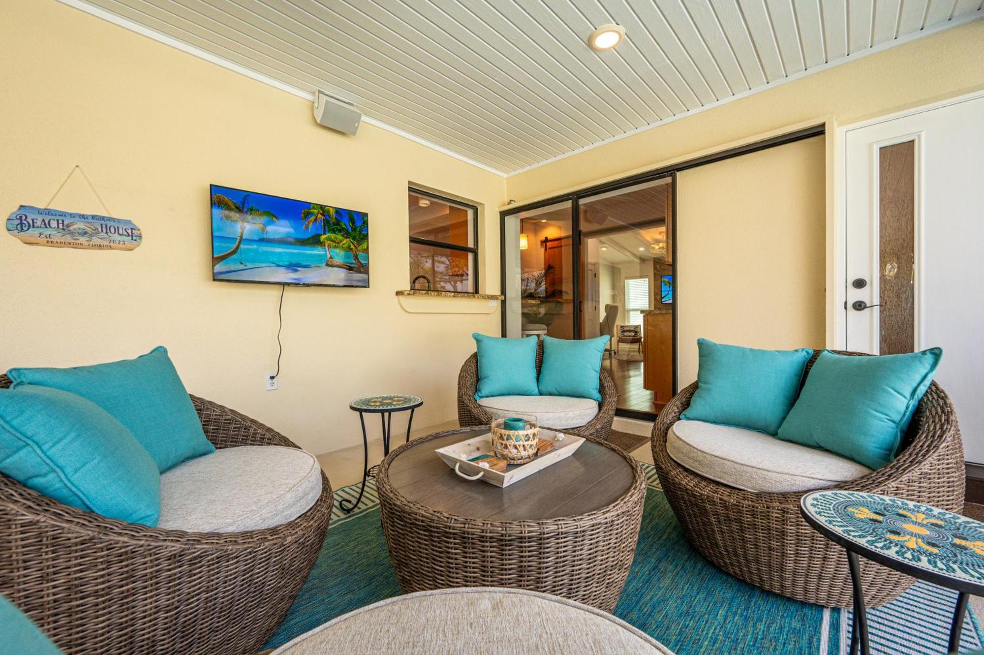 New! House Of Palms! Private Pool Home! Short Drive To Ami Holiday home Bradenton