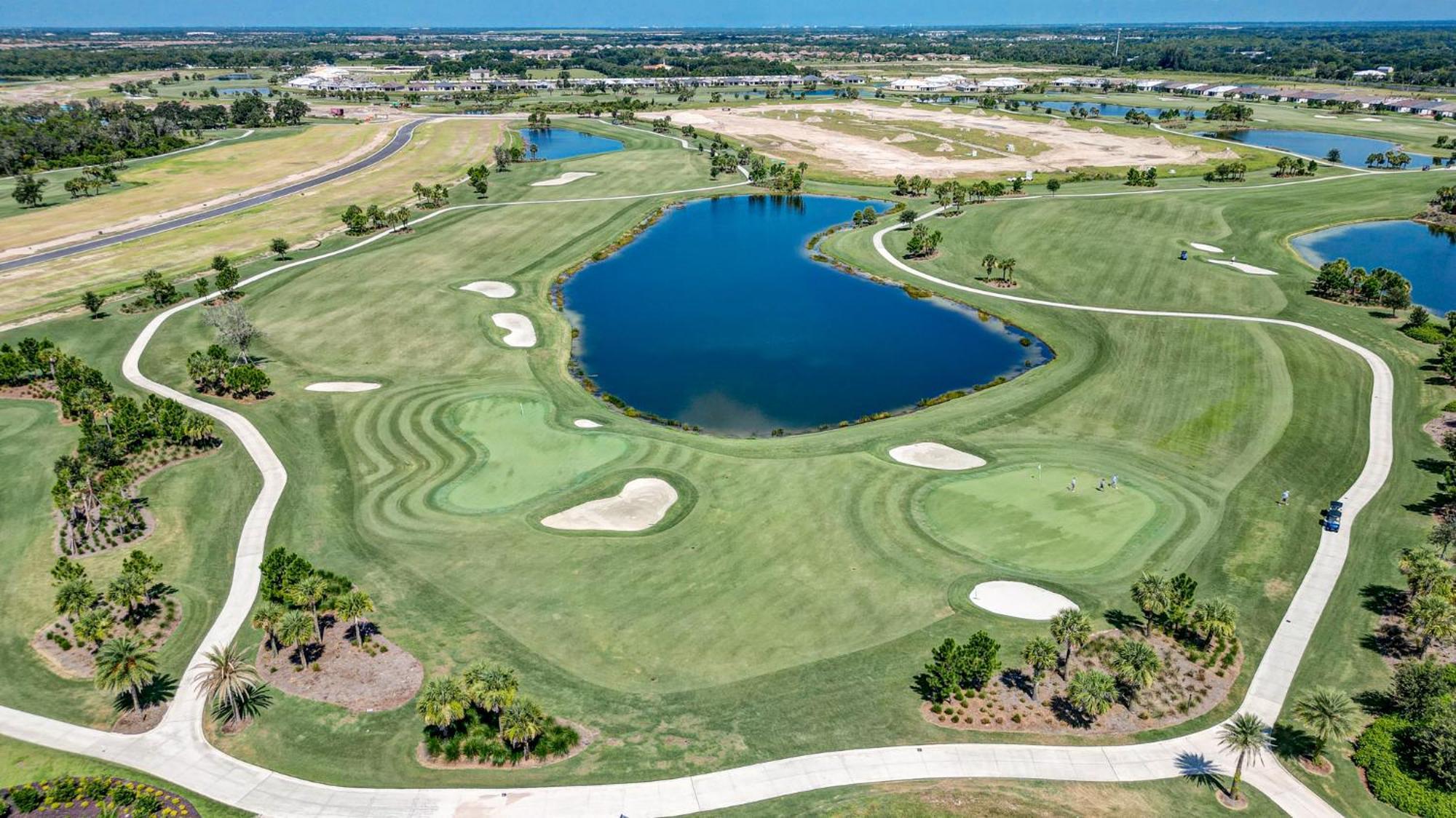 Azario Sunrise ! Active Lifestyle Community! Near Ami And Tampa Holiday home