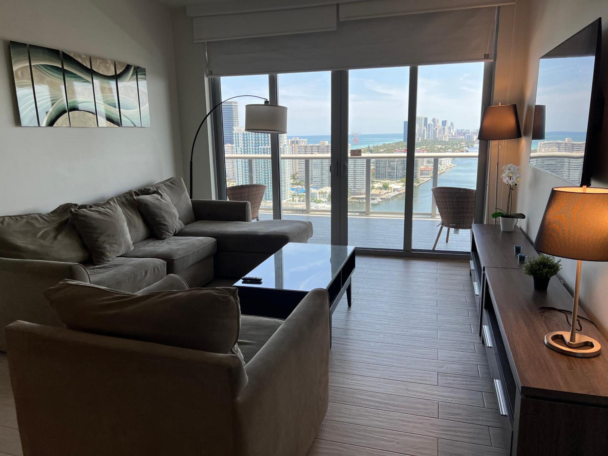 Apartment Mvr At Beachwalk *