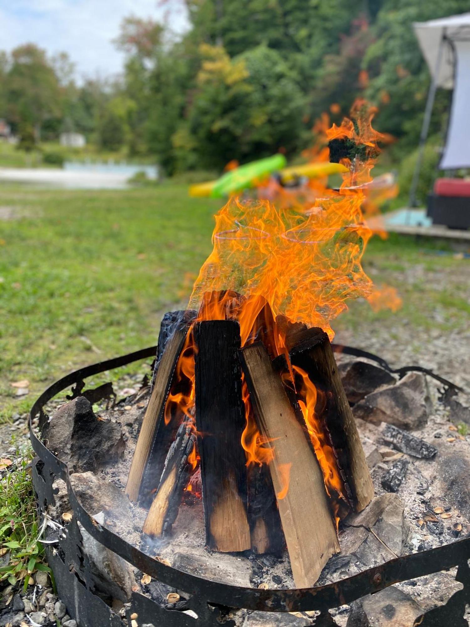 Water Front Tracer Rv By Glampers Camp * Port Charlotte