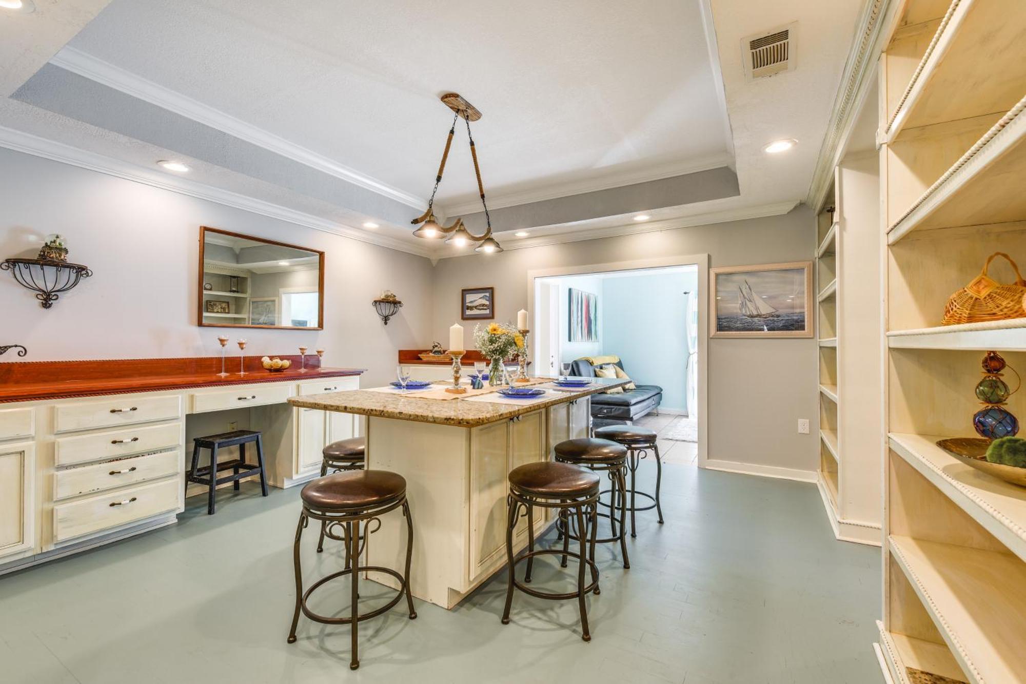 Pet-friendly Walton 4 Mi To Ocean Holiday home *