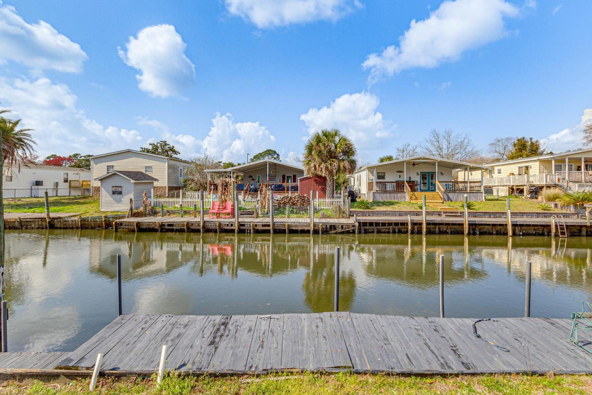 With Private Dock - 7 Mi To Beaches * Pensacola